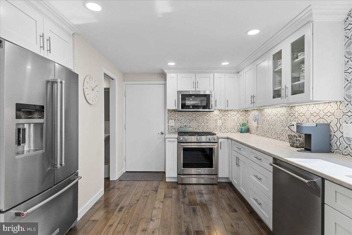 MONTCLAIR - Residential