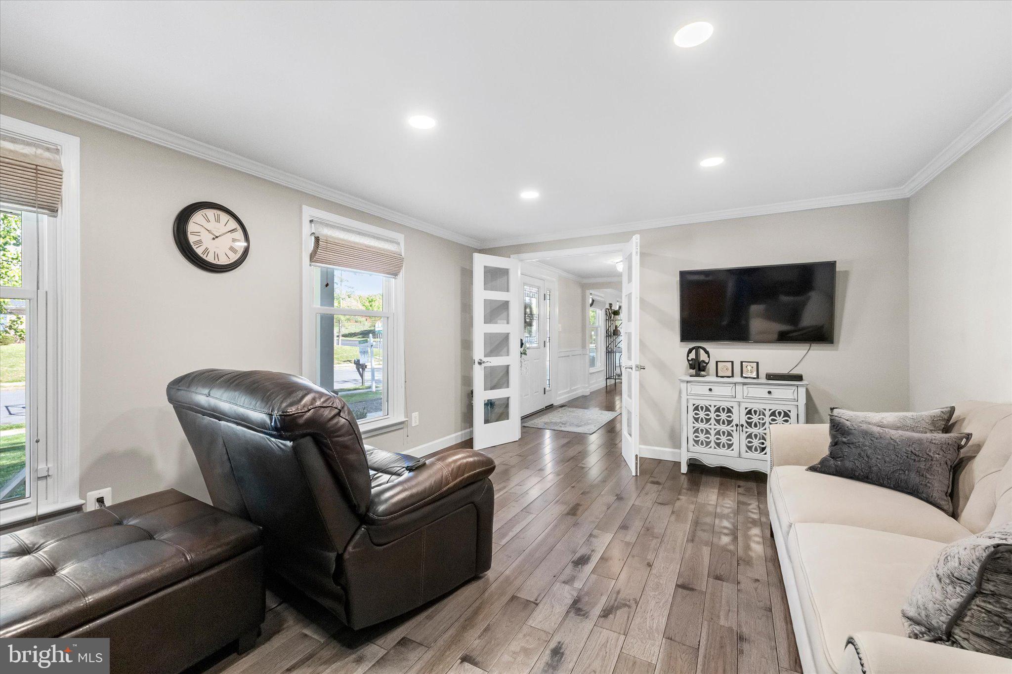 MONTCLAIR - Residential