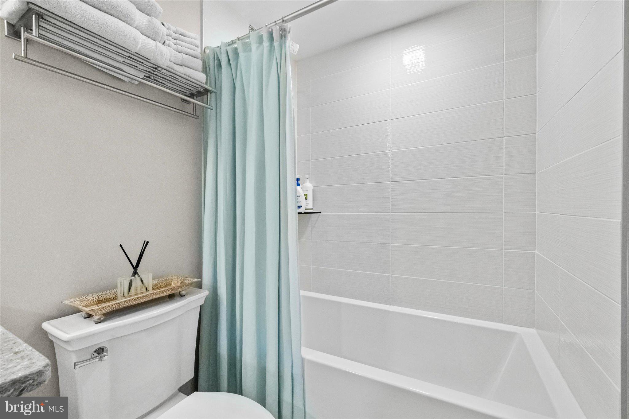 MONTCLAIR - Residential