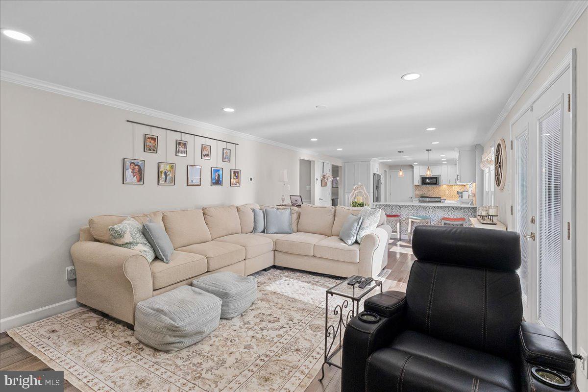 MONTCLAIR - Residential