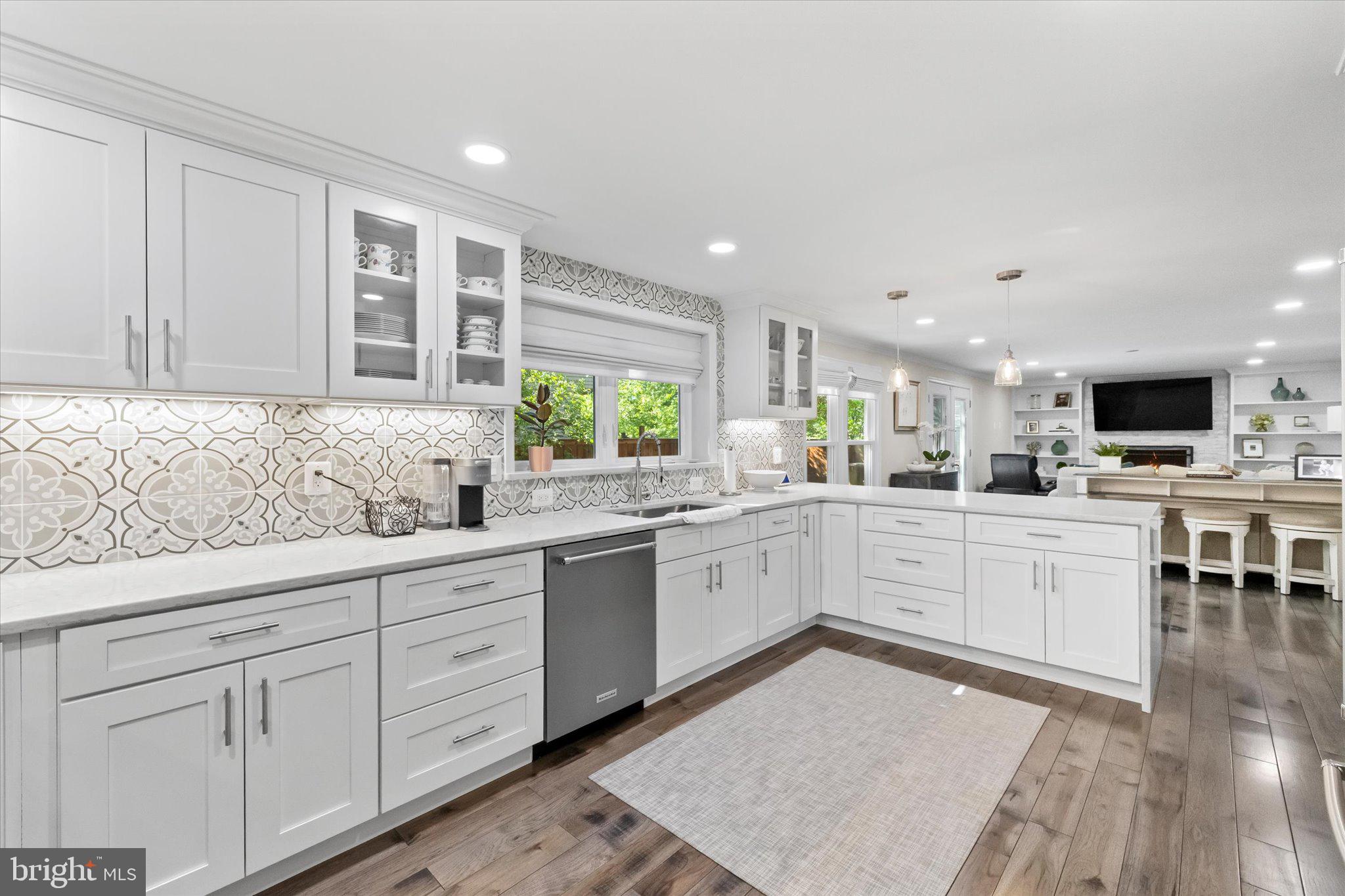 MONTCLAIR - Residential