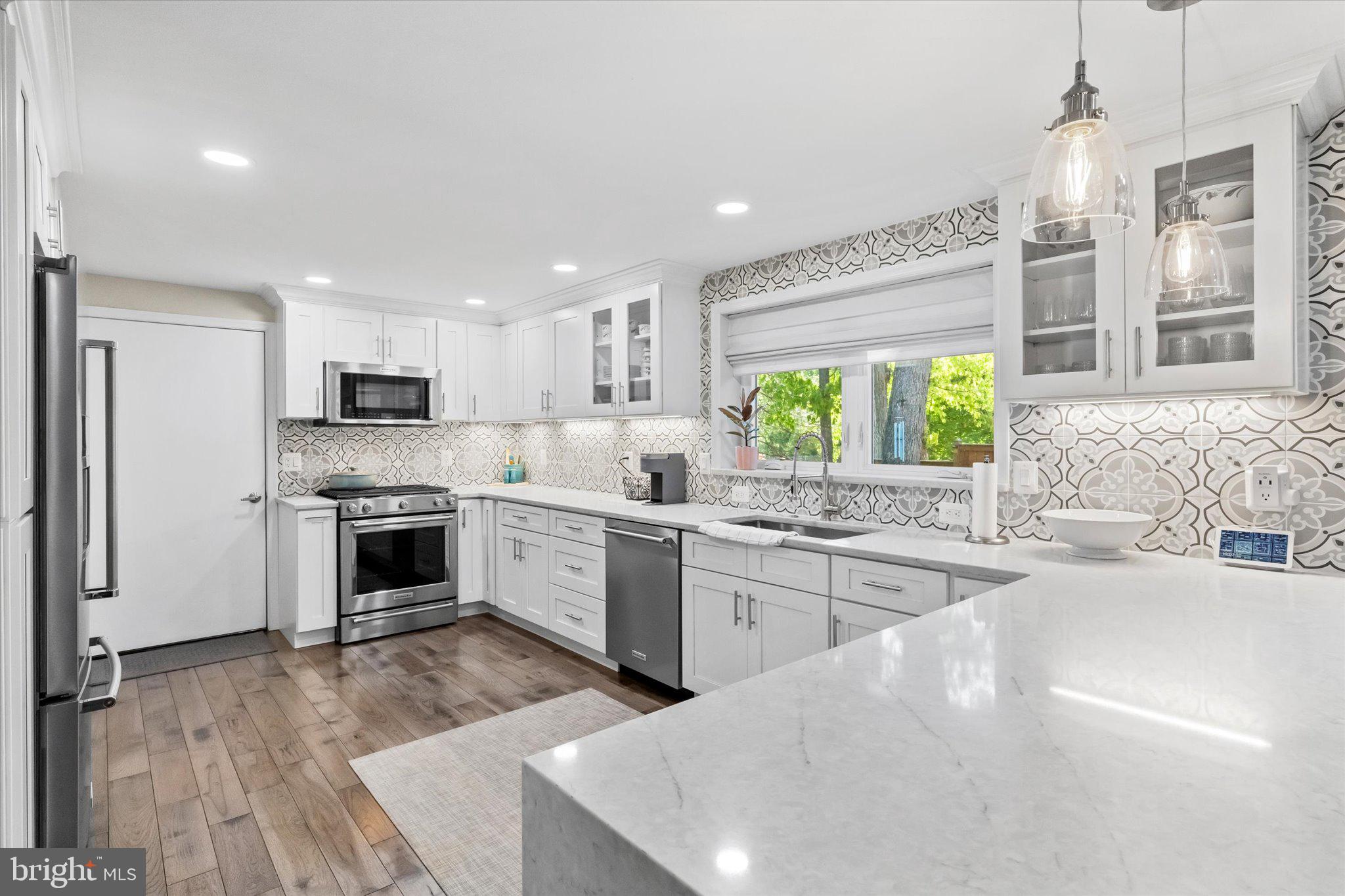 MONTCLAIR - Residential