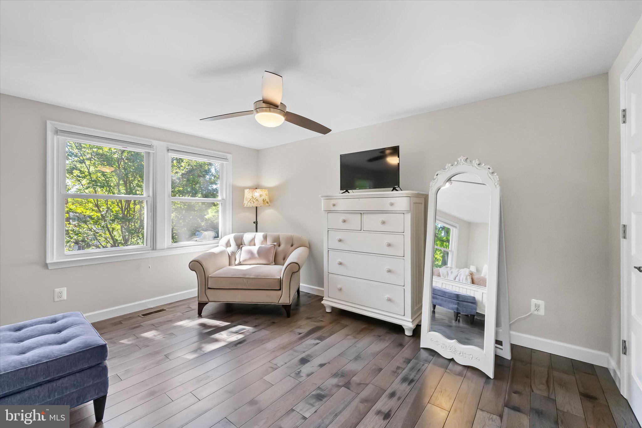 MONTCLAIR - Residential