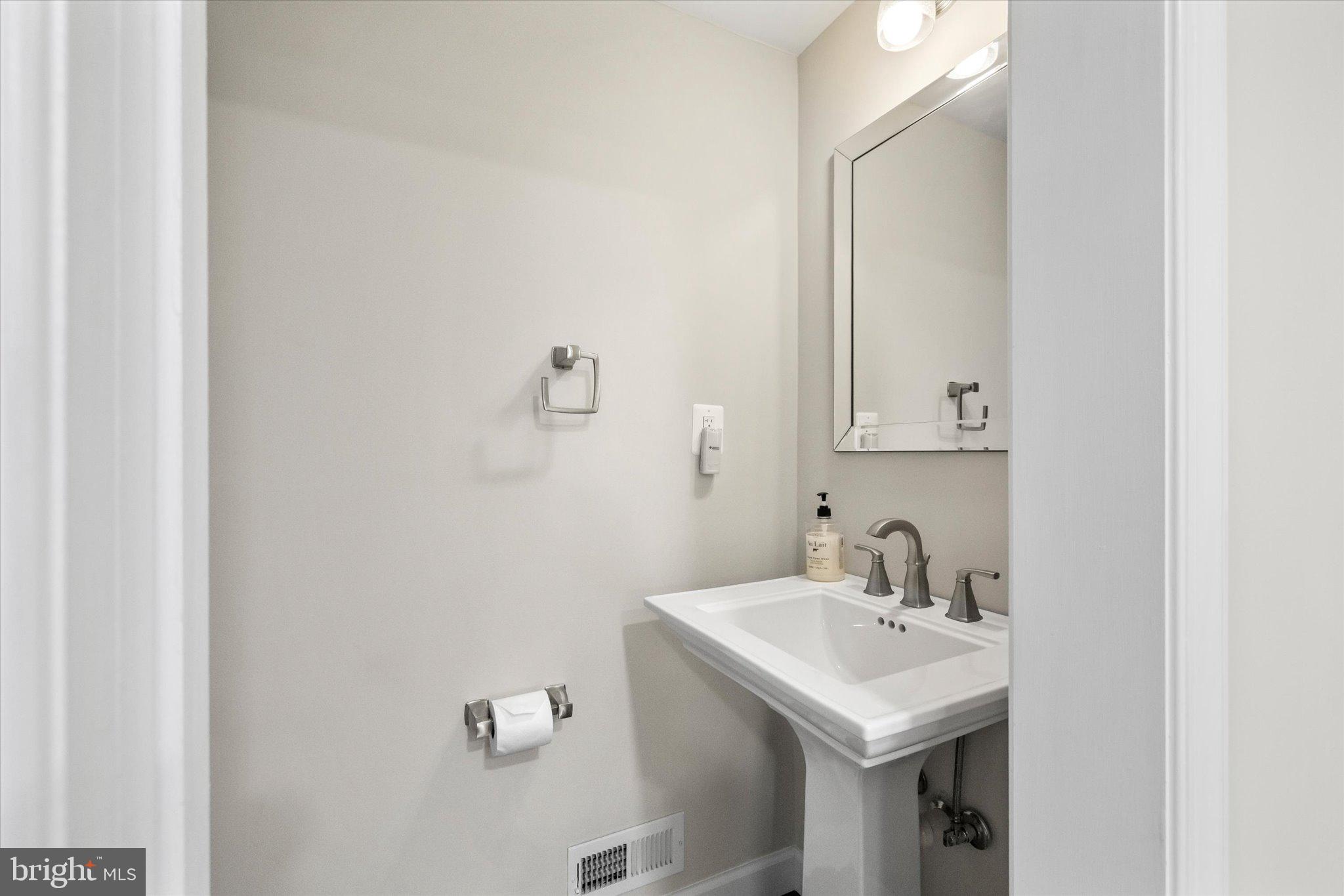 MONTCLAIR - Residential