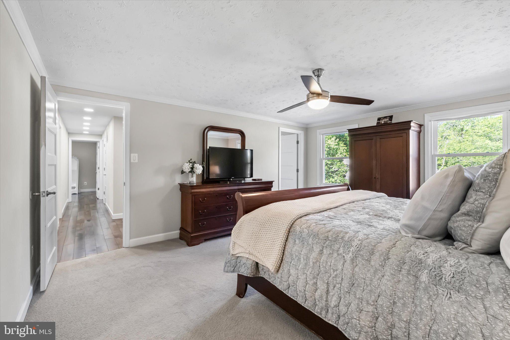 MONTCLAIR - Residential