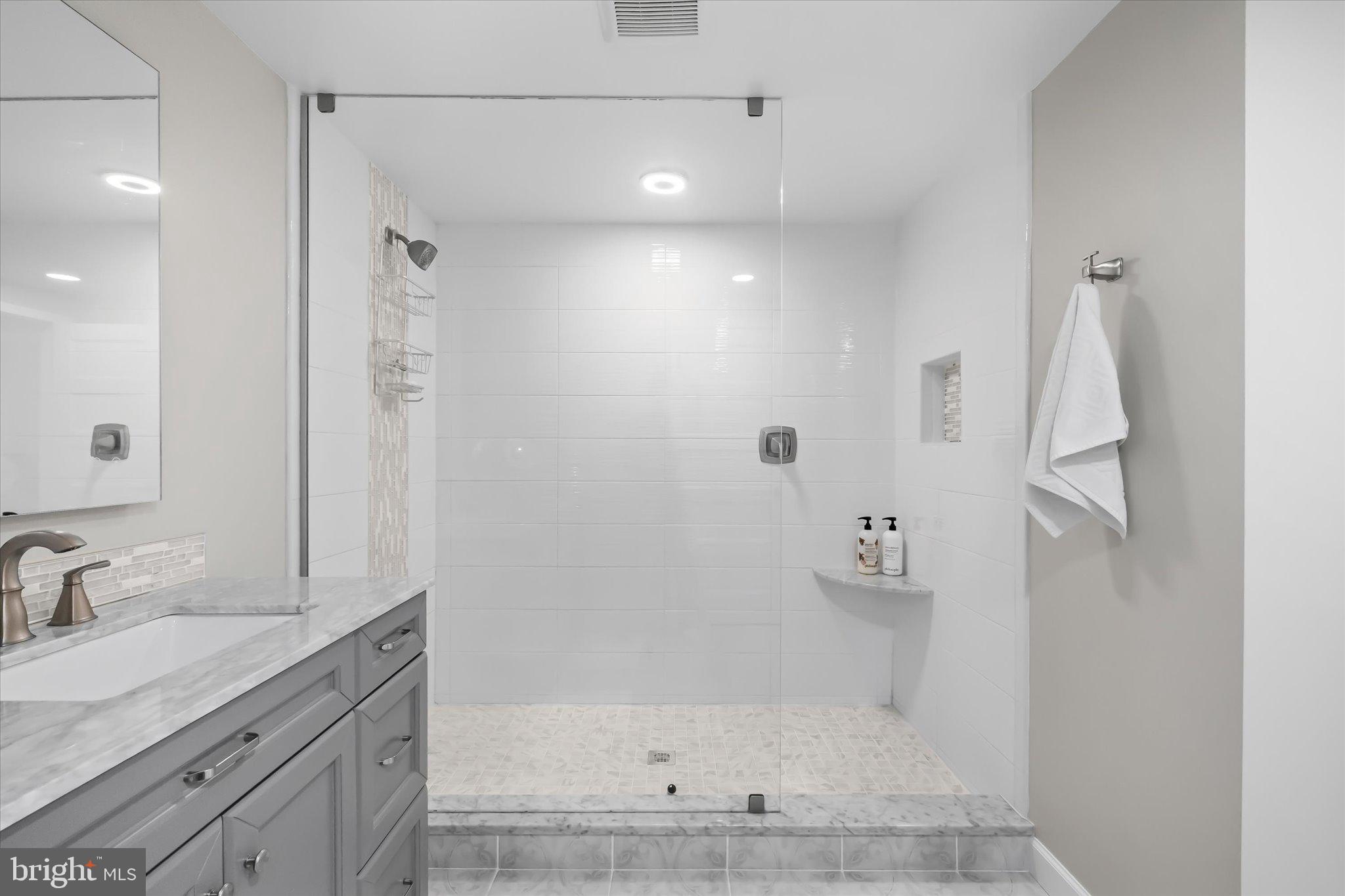 MONTCLAIR - Residential