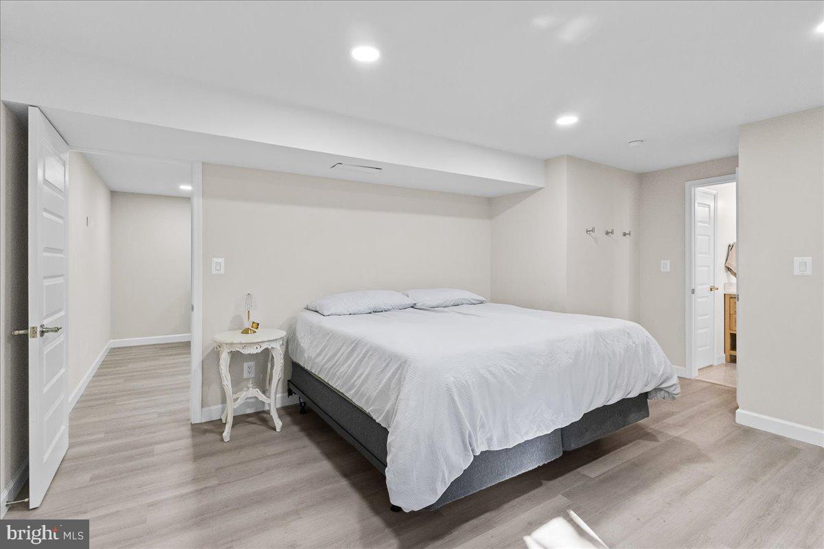 MONTCLAIR - Residential