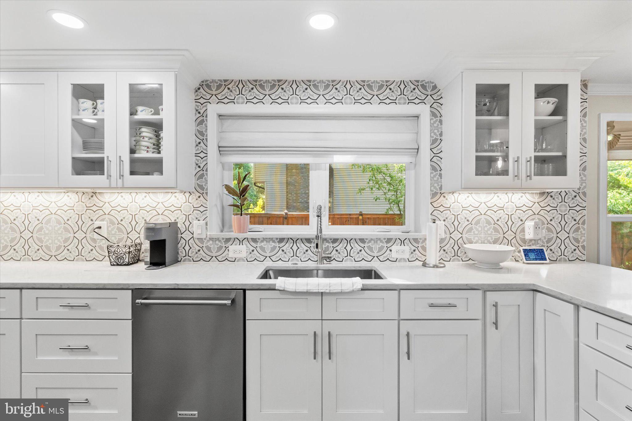 MONTCLAIR - Residential