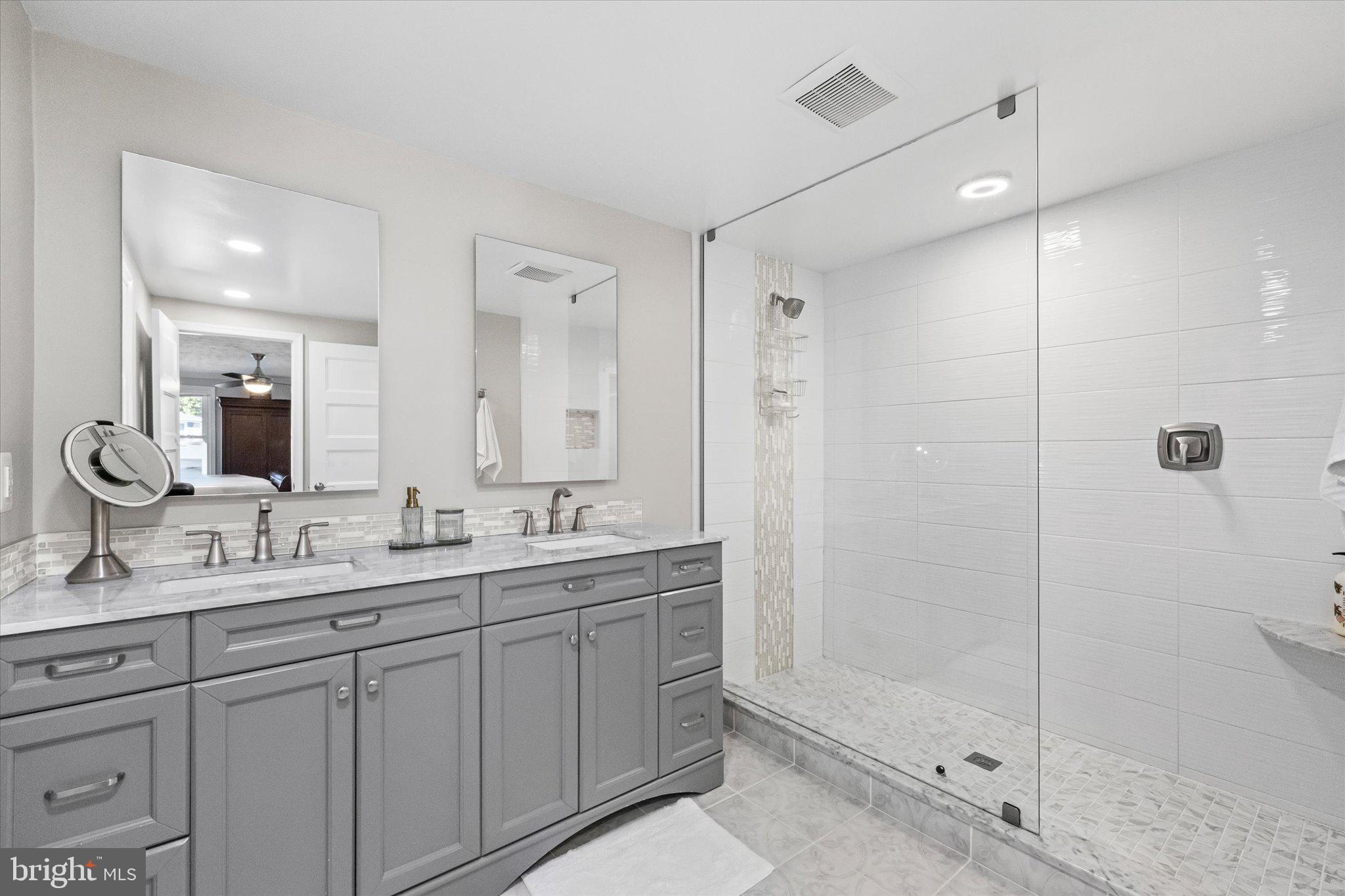 MONTCLAIR - Residential