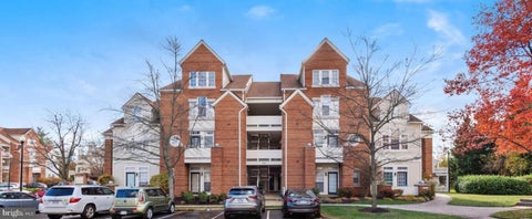 Photo of 6974 Ellingham Circle #D, ALEXANDRIA, VA 22315 (MLS # VAFX2342648)