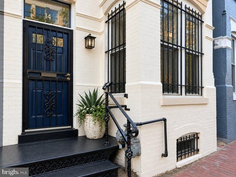 Photo of 14 Florida Avenue NE, WASHINGTON, DC 20002 (MLS # DCDC2285706)
