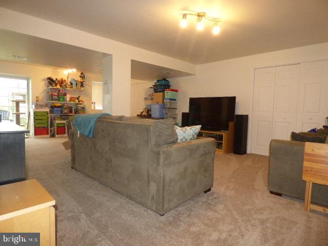 STONEGATE COMMONS - Residential