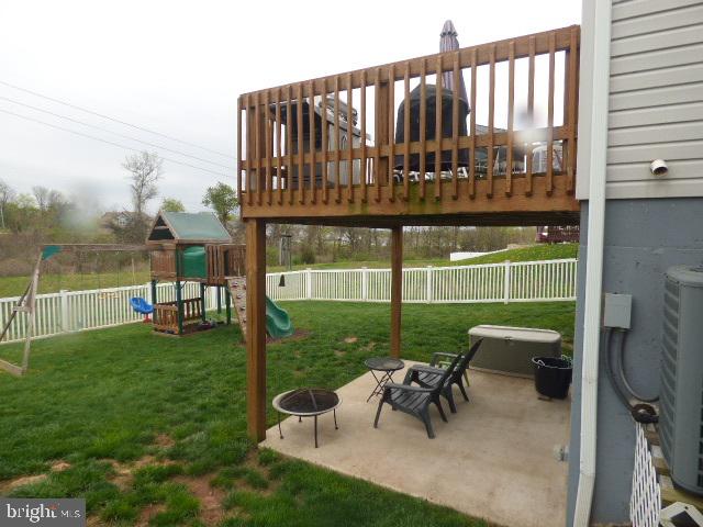 STONEGATE COMMONS - Residential