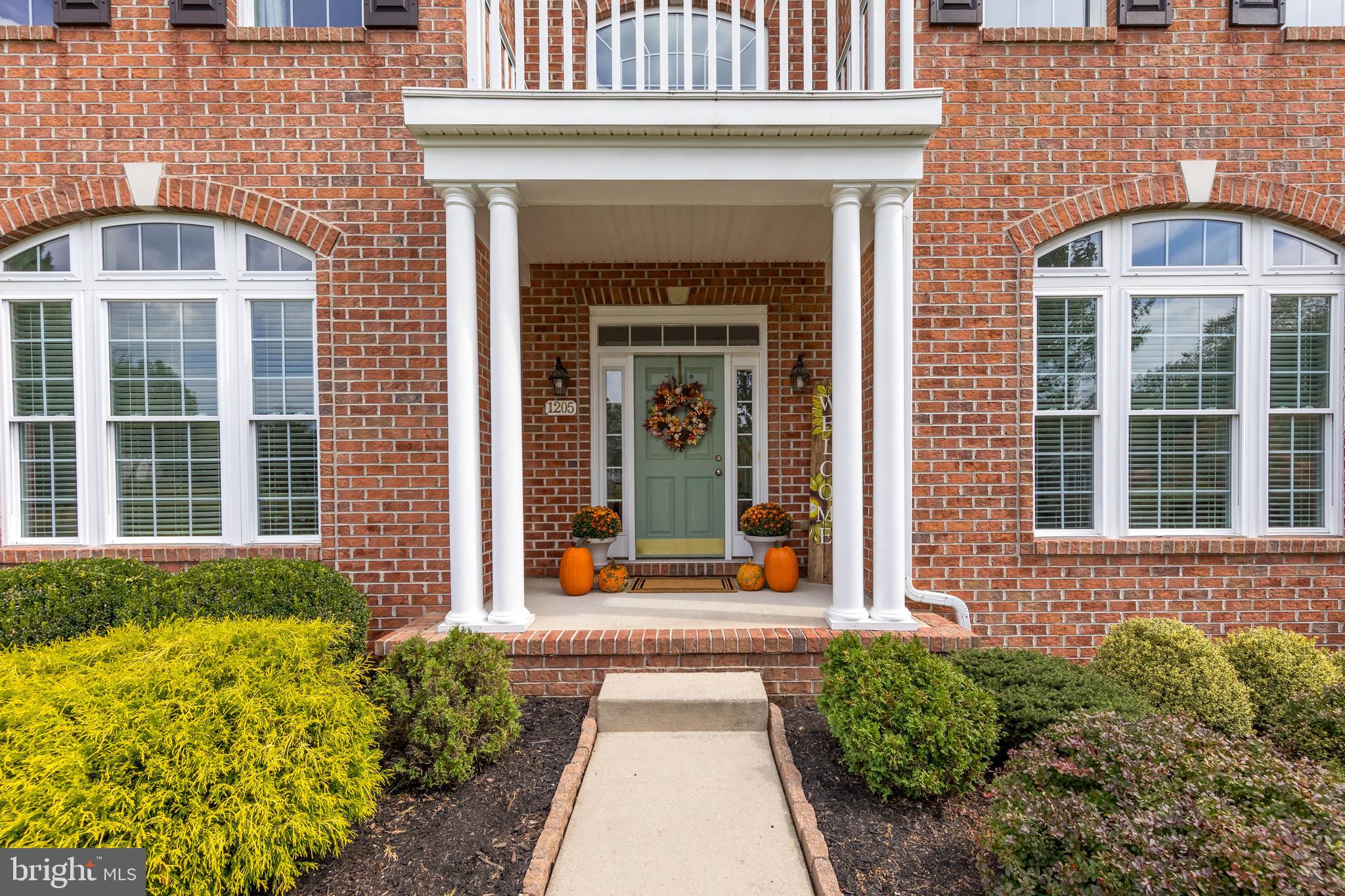 1205 BEAR HOLLOW COURT