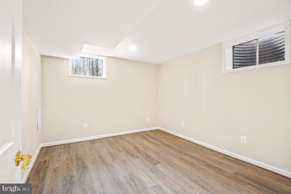 CLARKSBURG OUTSIDE - Residential