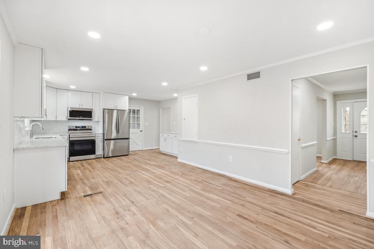 CLARKSBURG OUTSIDE - Residential