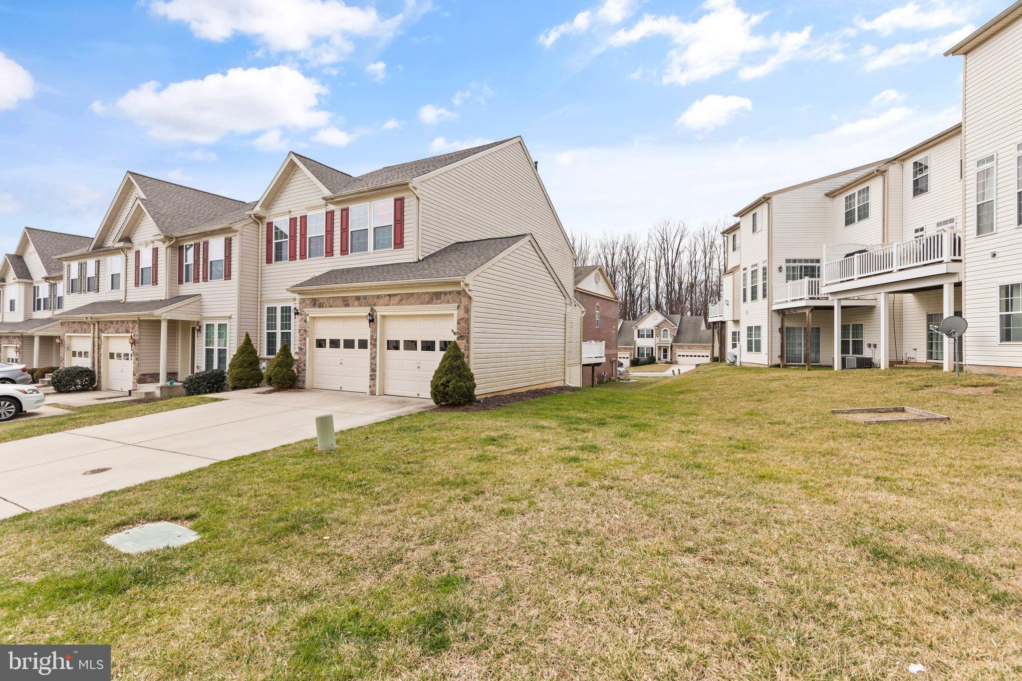 2900 LOMOND PLACE 74