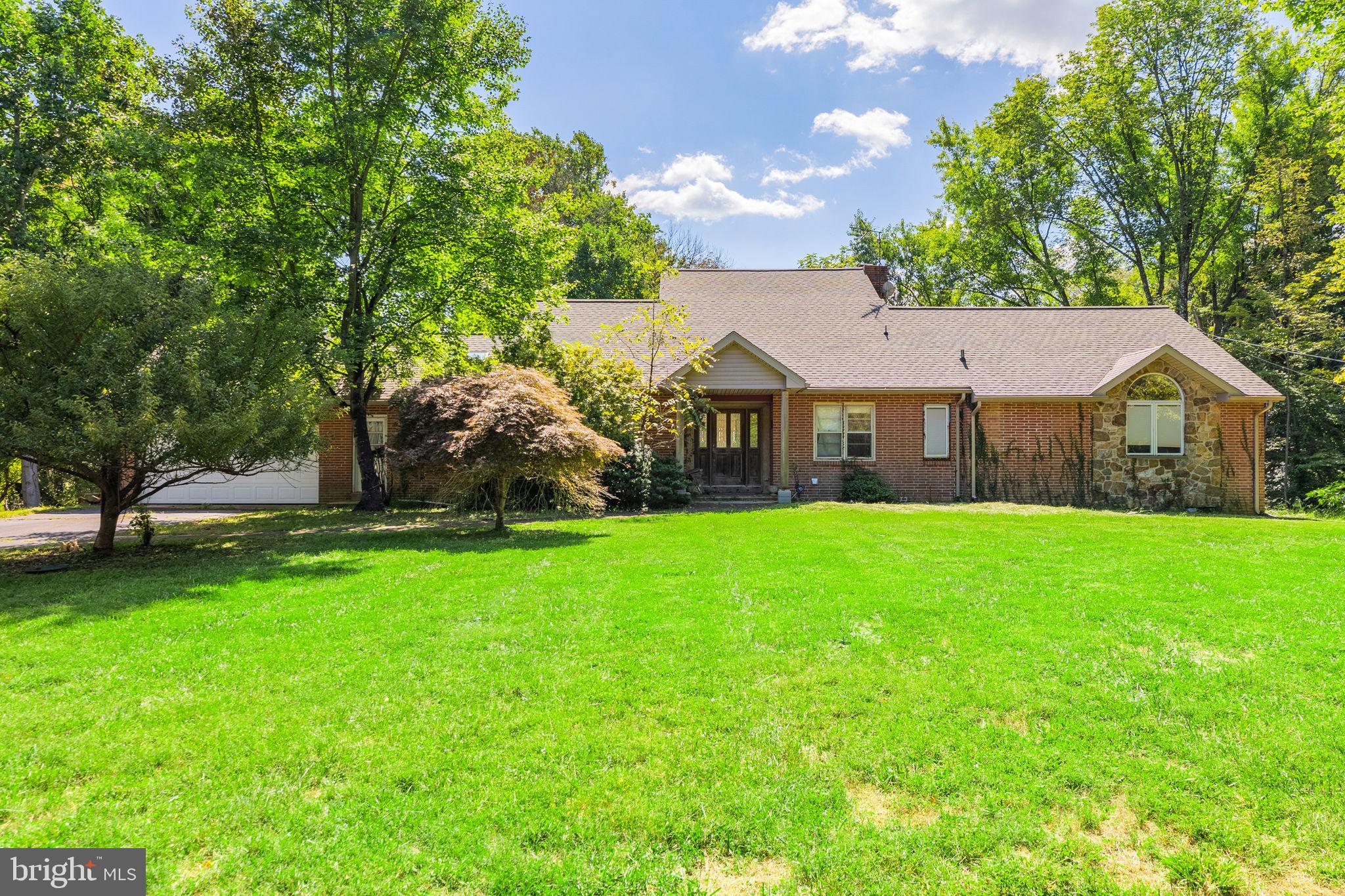9 WALNUT RIDGE ROAD