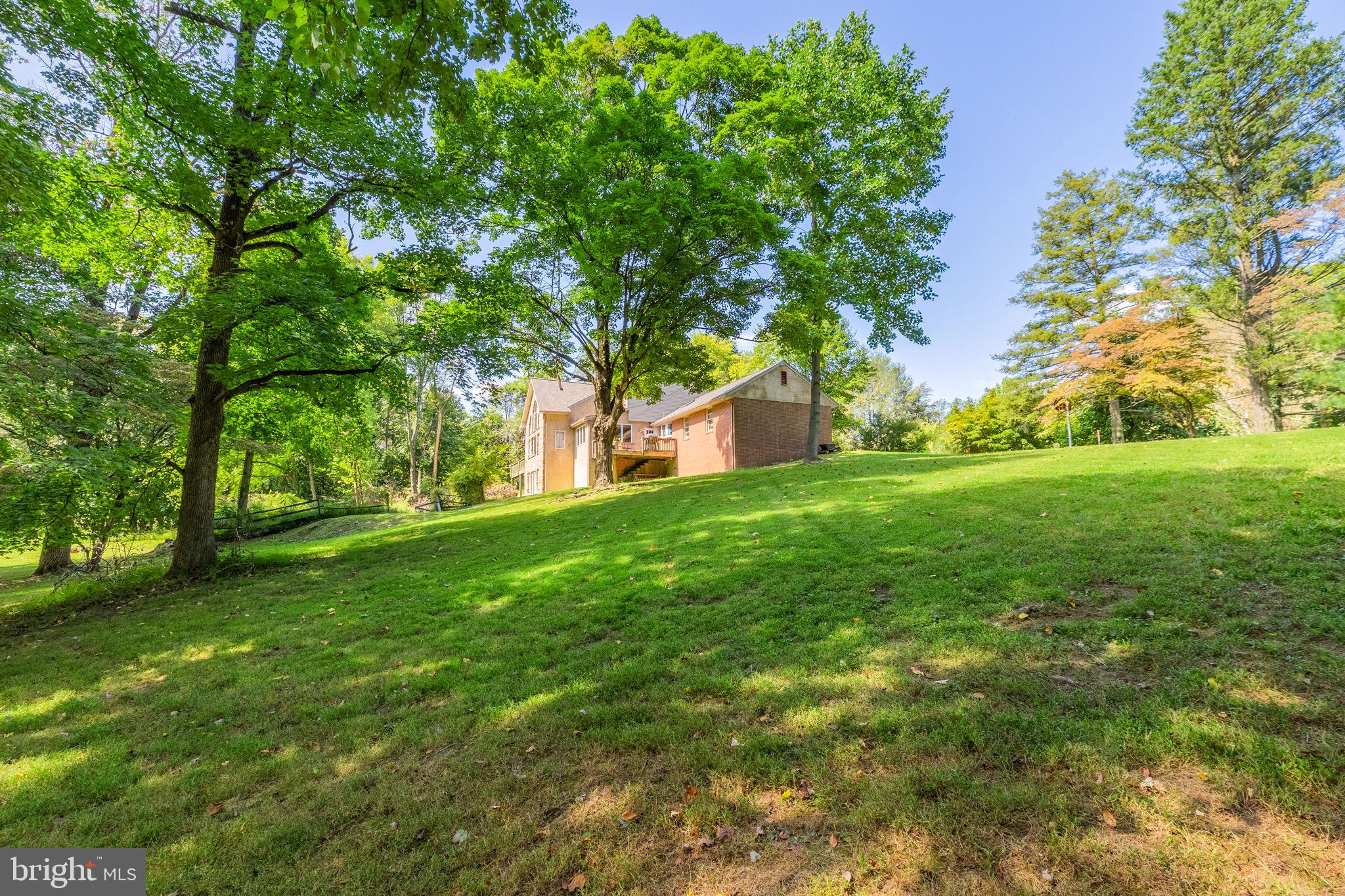 9 WALNUT RIDGE ROAD
