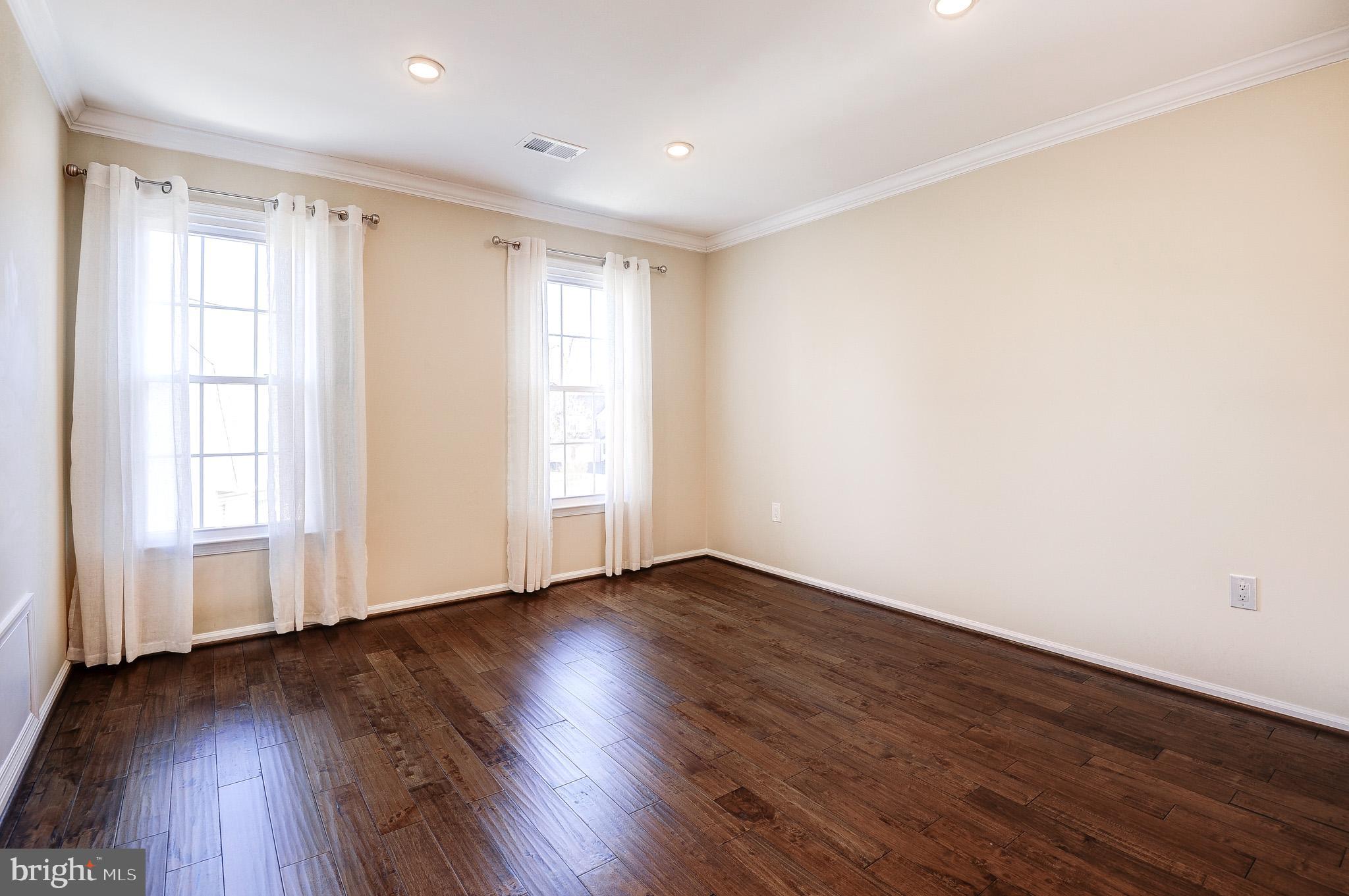 KINGS GLENN - Residential