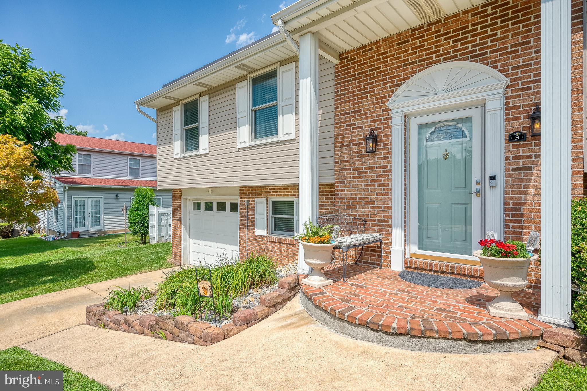 RUSTIC RIDGE - Residential