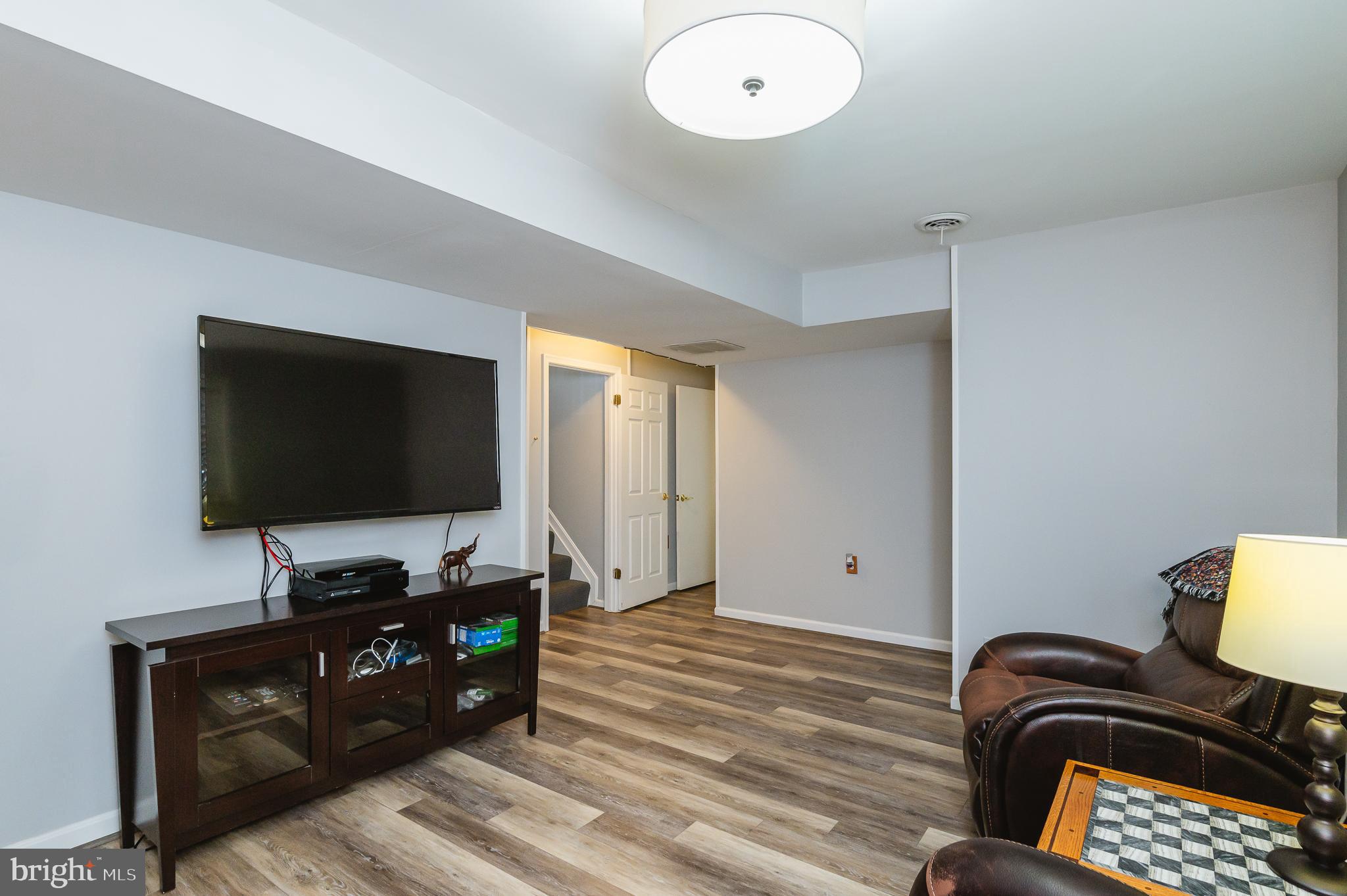 RUSTIC RIDGE - Residential