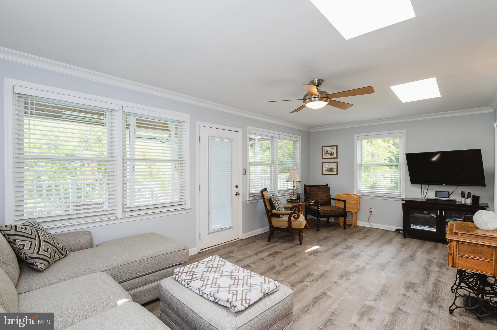 RUSTIC RIDGE - Residential