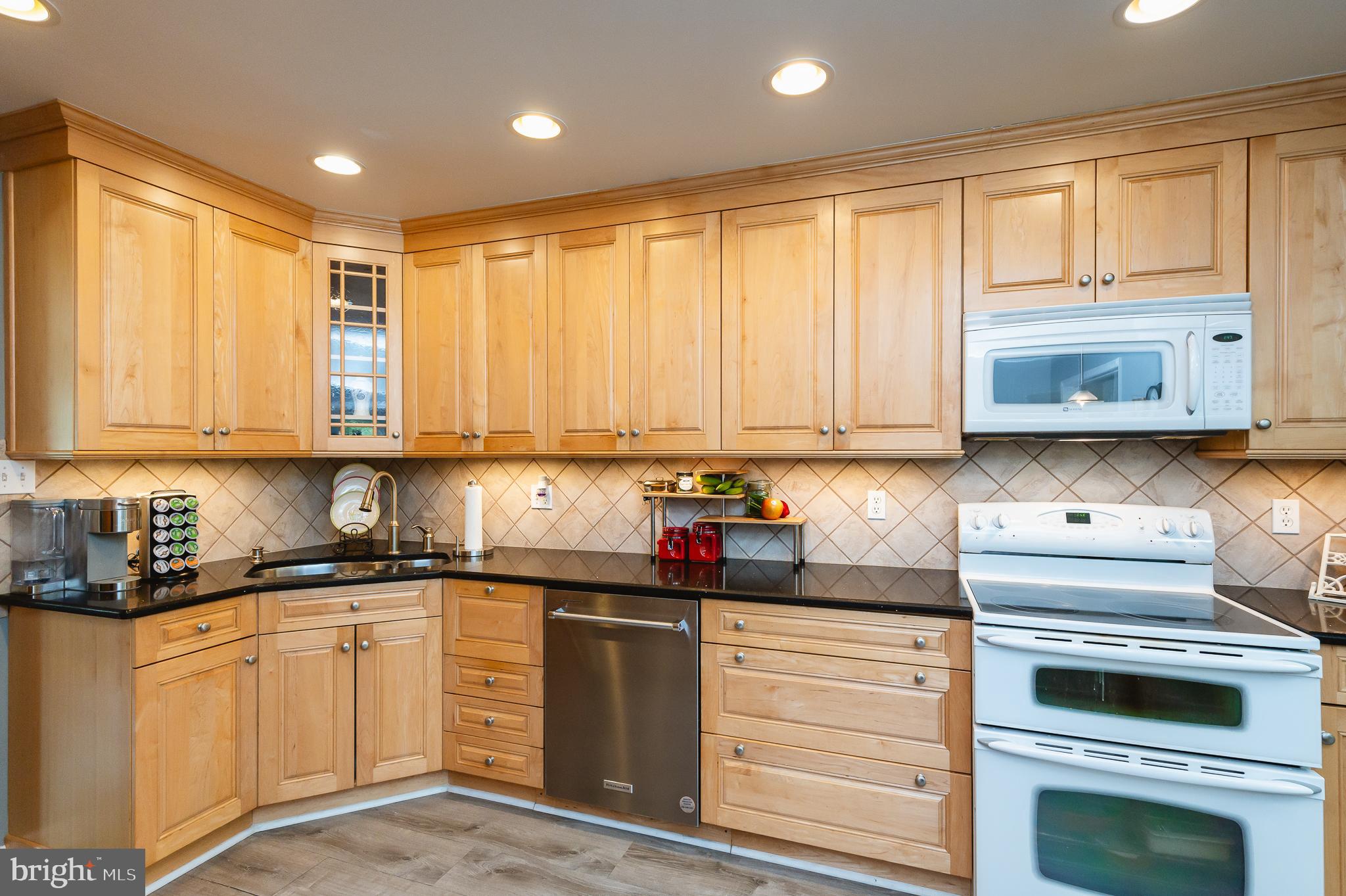 RUSTIC RIDGE - Residential