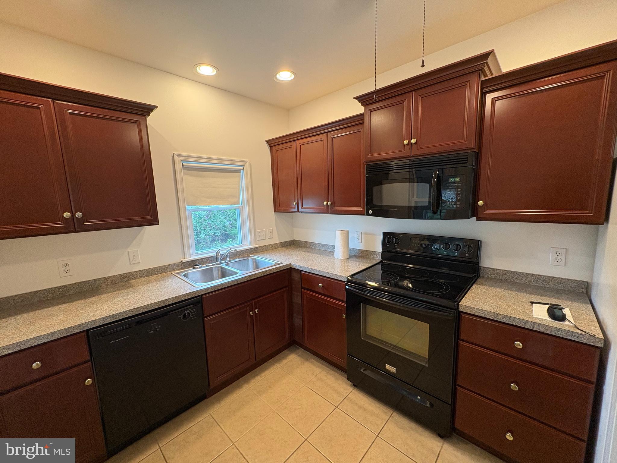 ROBESON TWP - Residential Lease