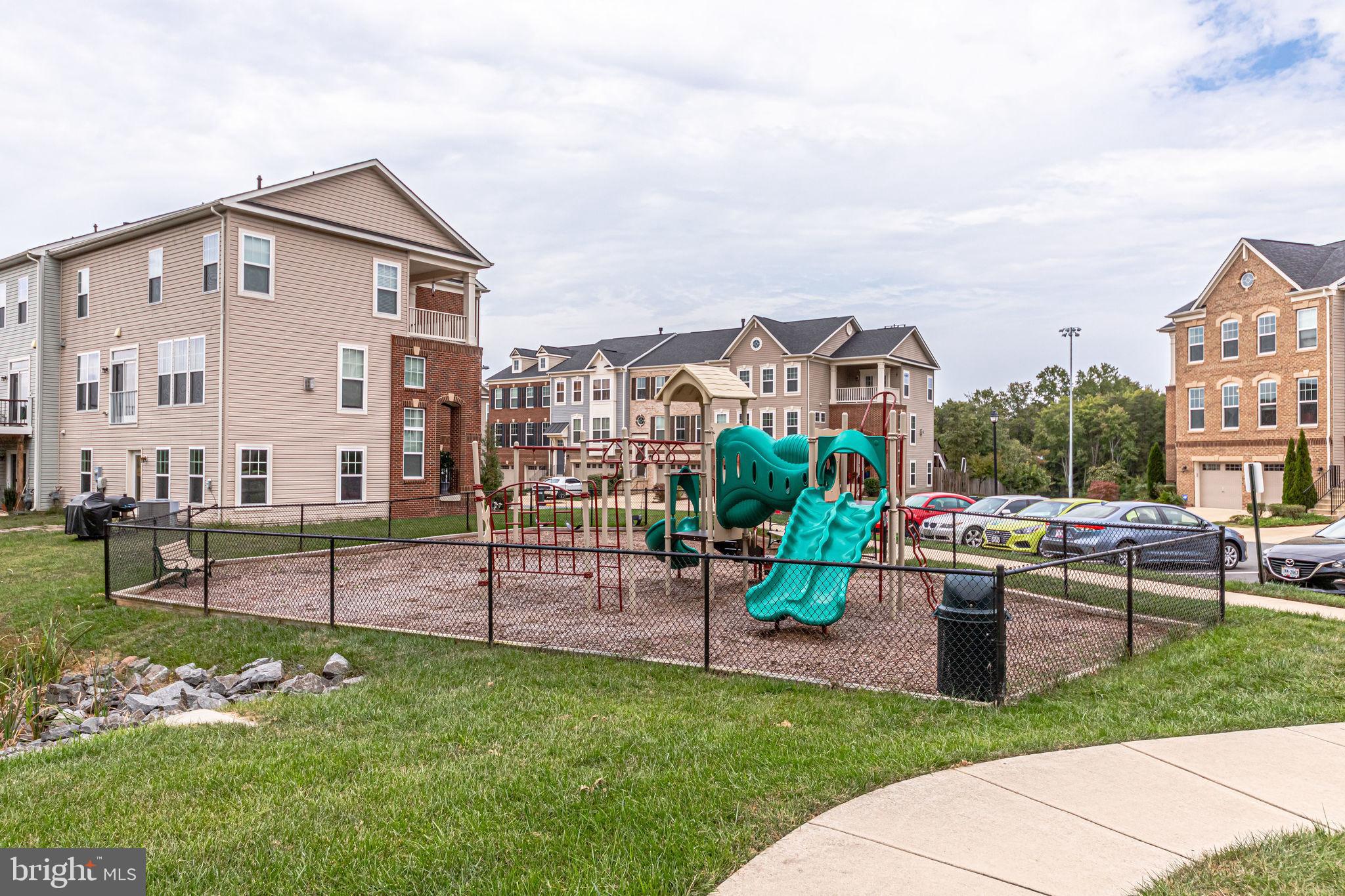 BRAMBLETON OVERLOOK - Residential