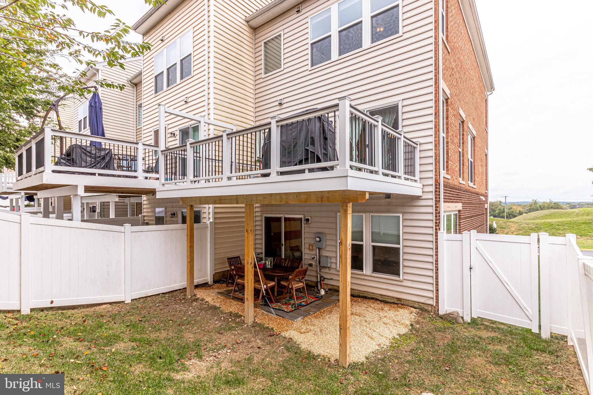 BRAMBLETON OVERLOOK - Residential