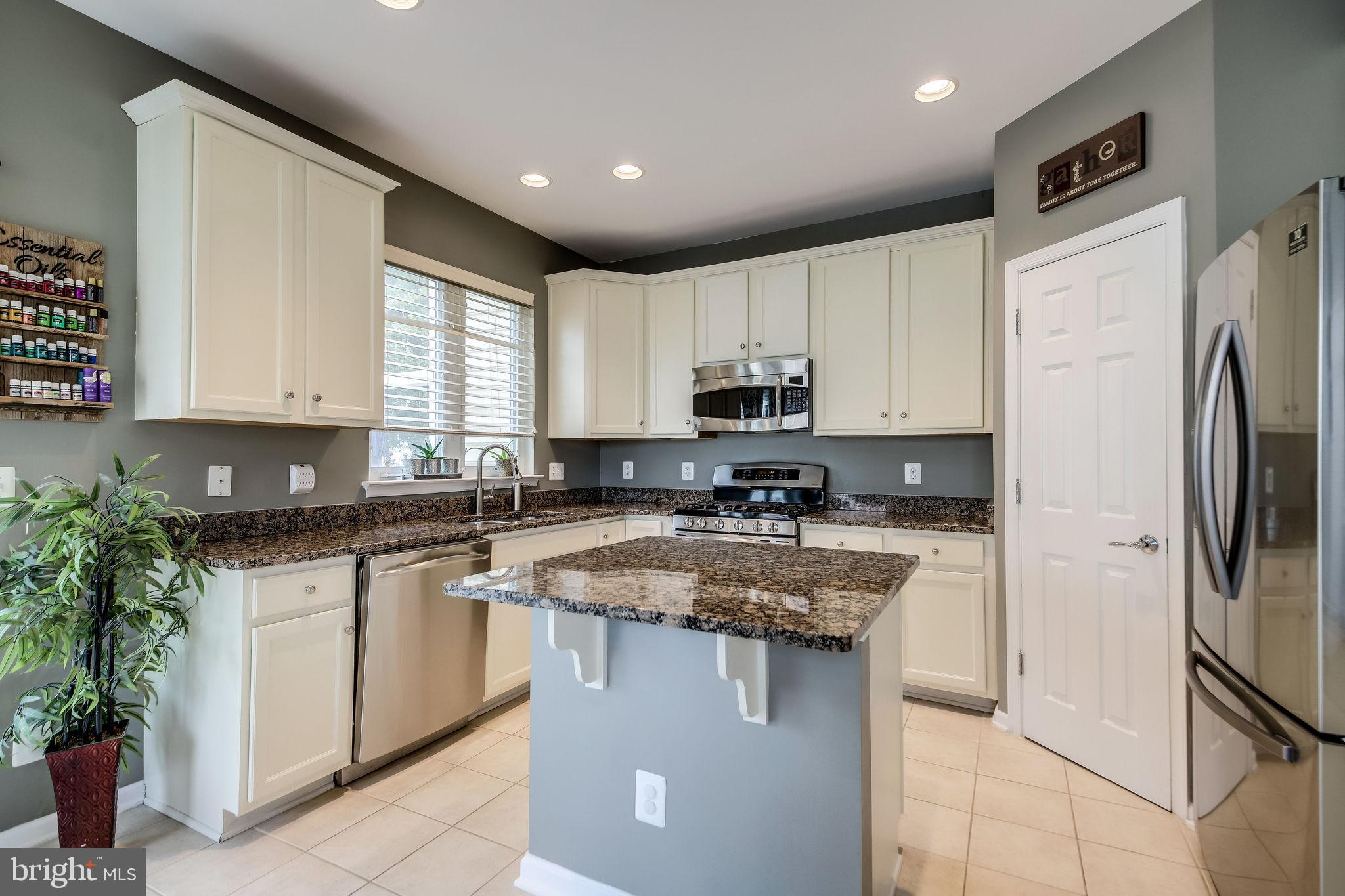 BRAMBLETON OVERLOOK - Residential