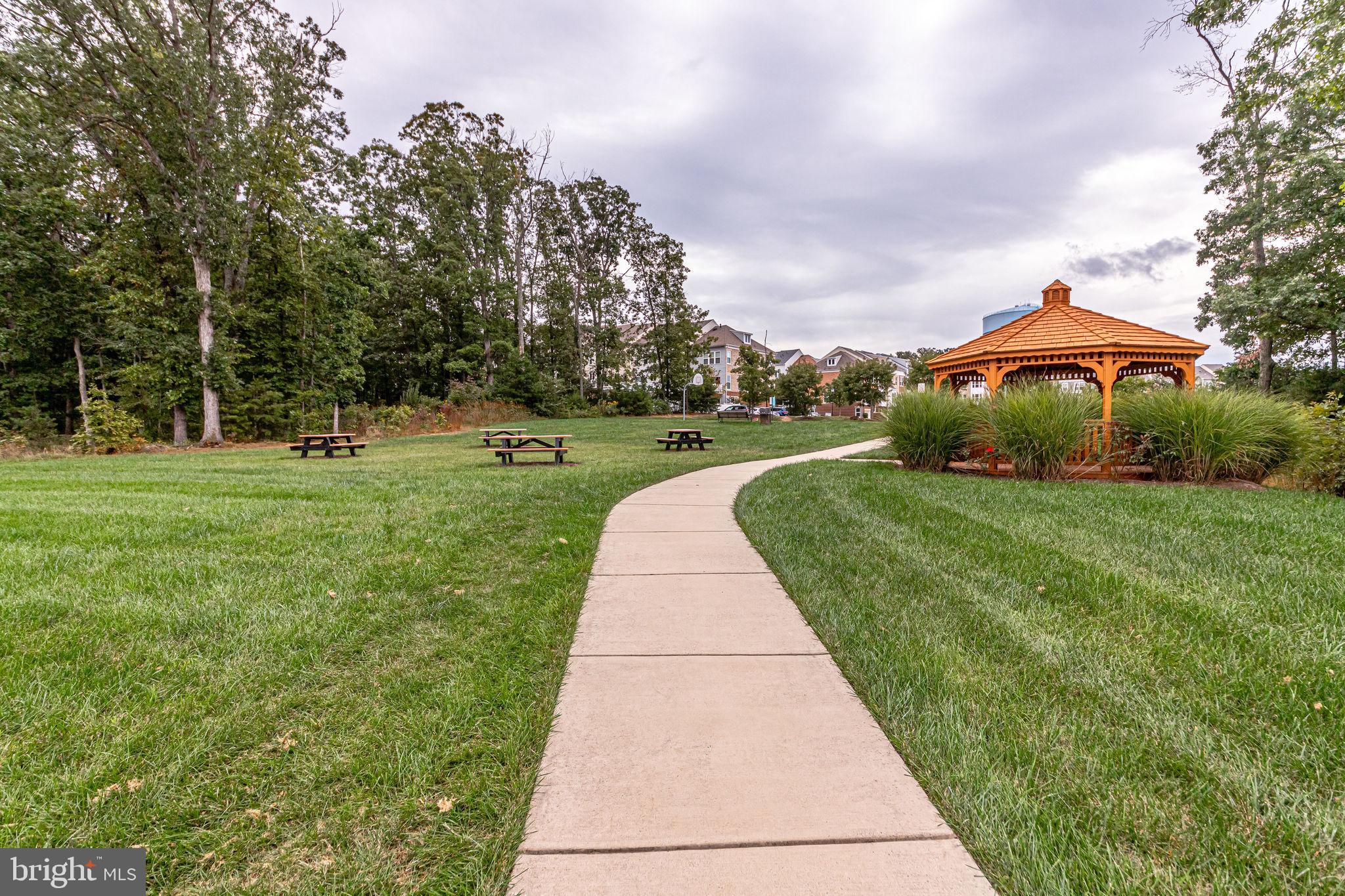 BRAMBLETON OVERLOOK - Residential