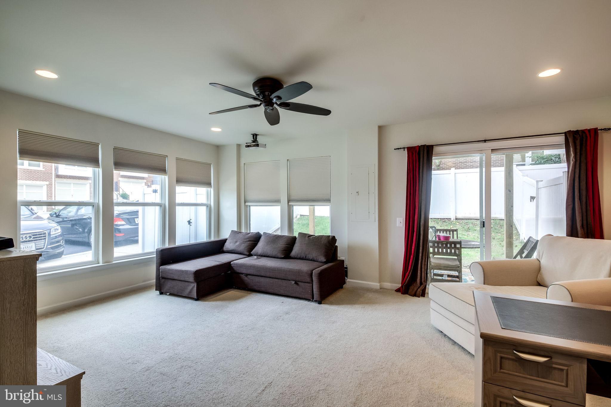 BRAMBLETON OVERLOOK - Residential