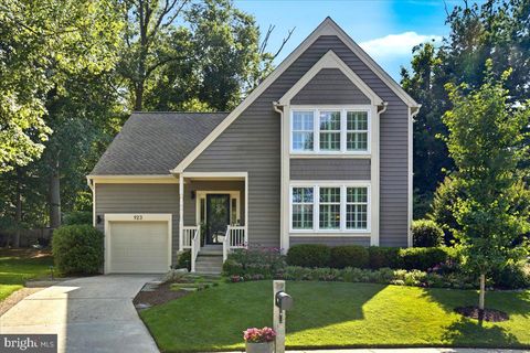 Homes For Sale - 923 Langdon Court<br/> ANNAPOLIS, MD 21403