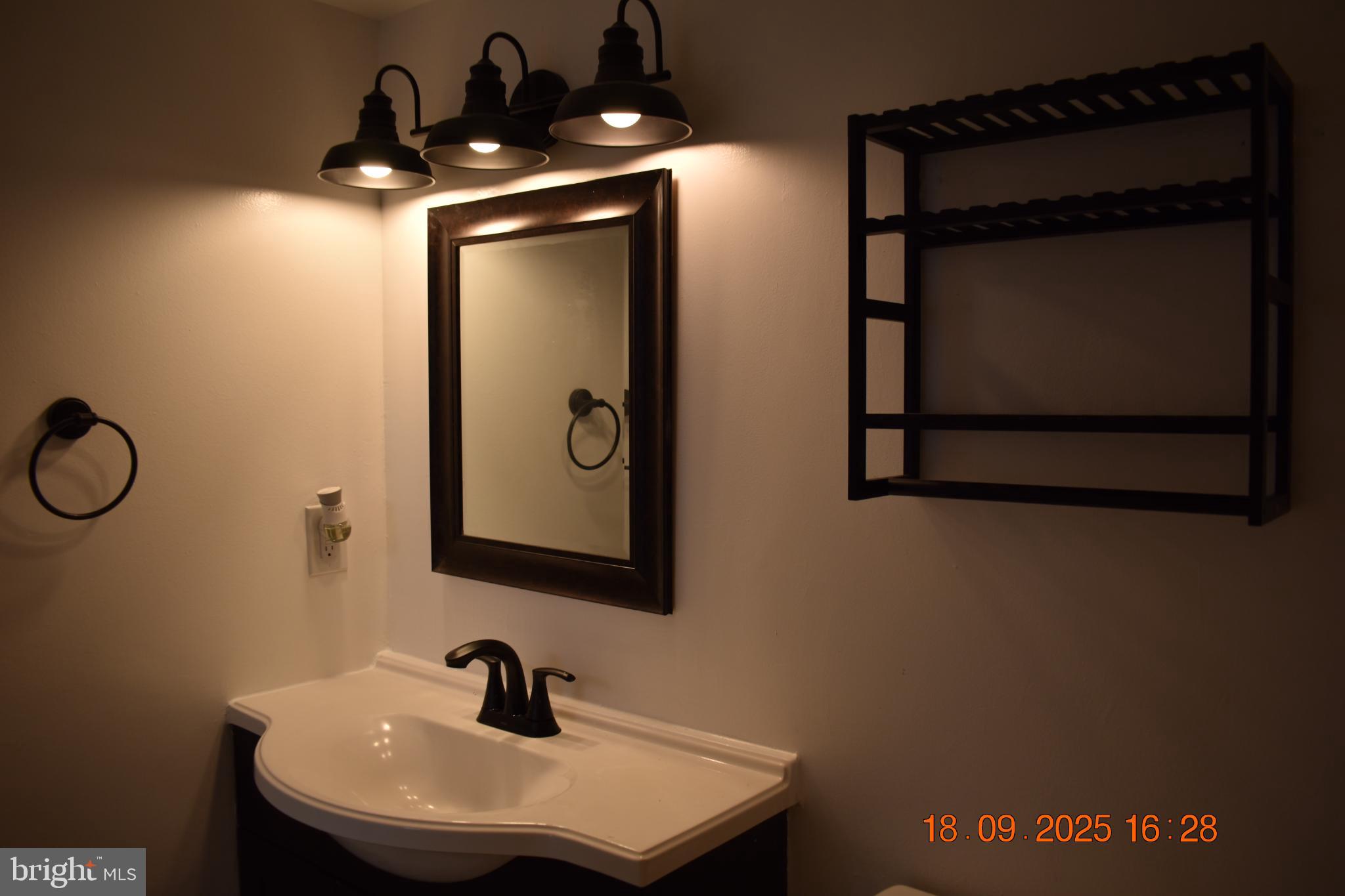 HUNTING RIDGE CONDOMINIUM - Residential