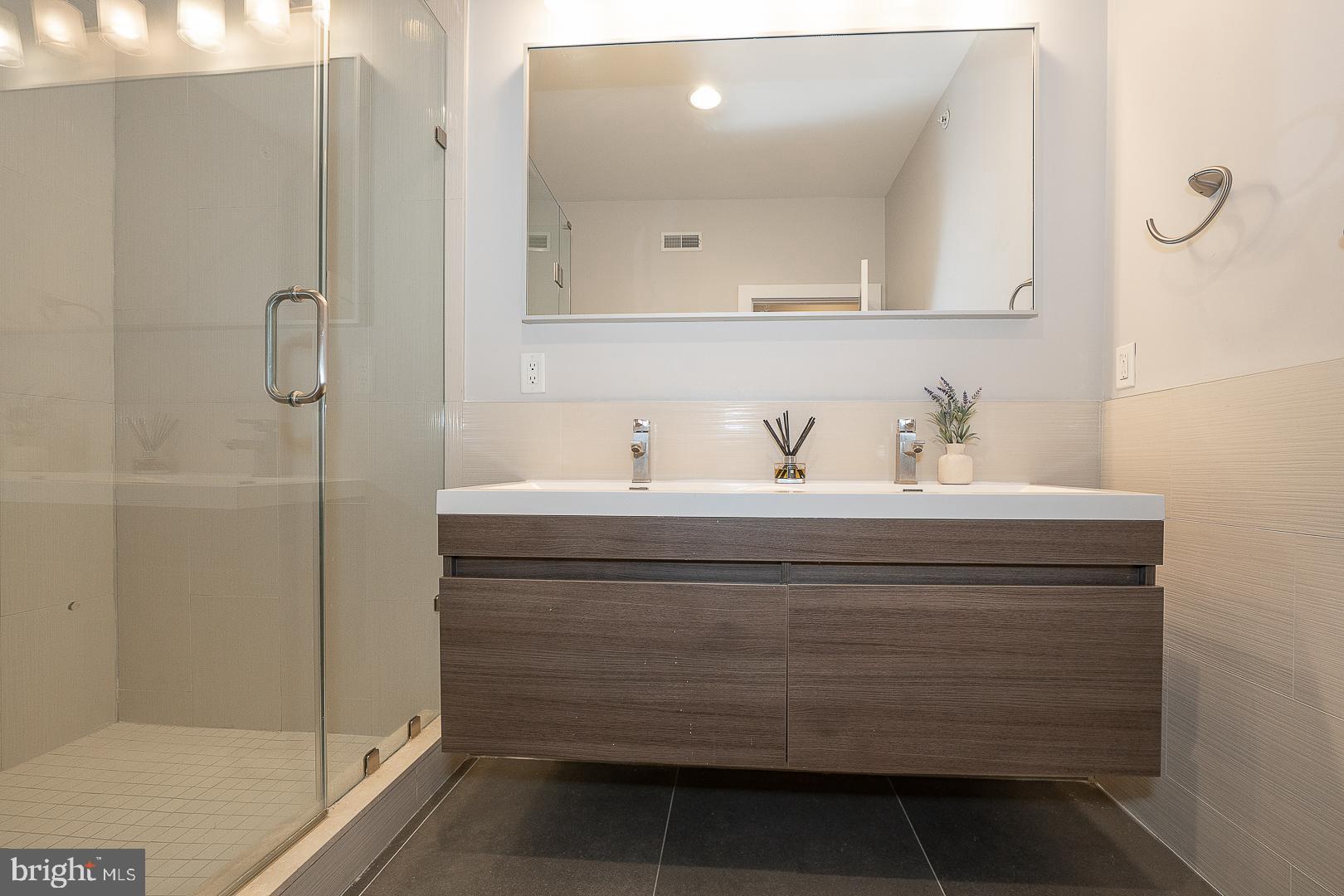 NORTHERN LIBERTIES - Residential Lease