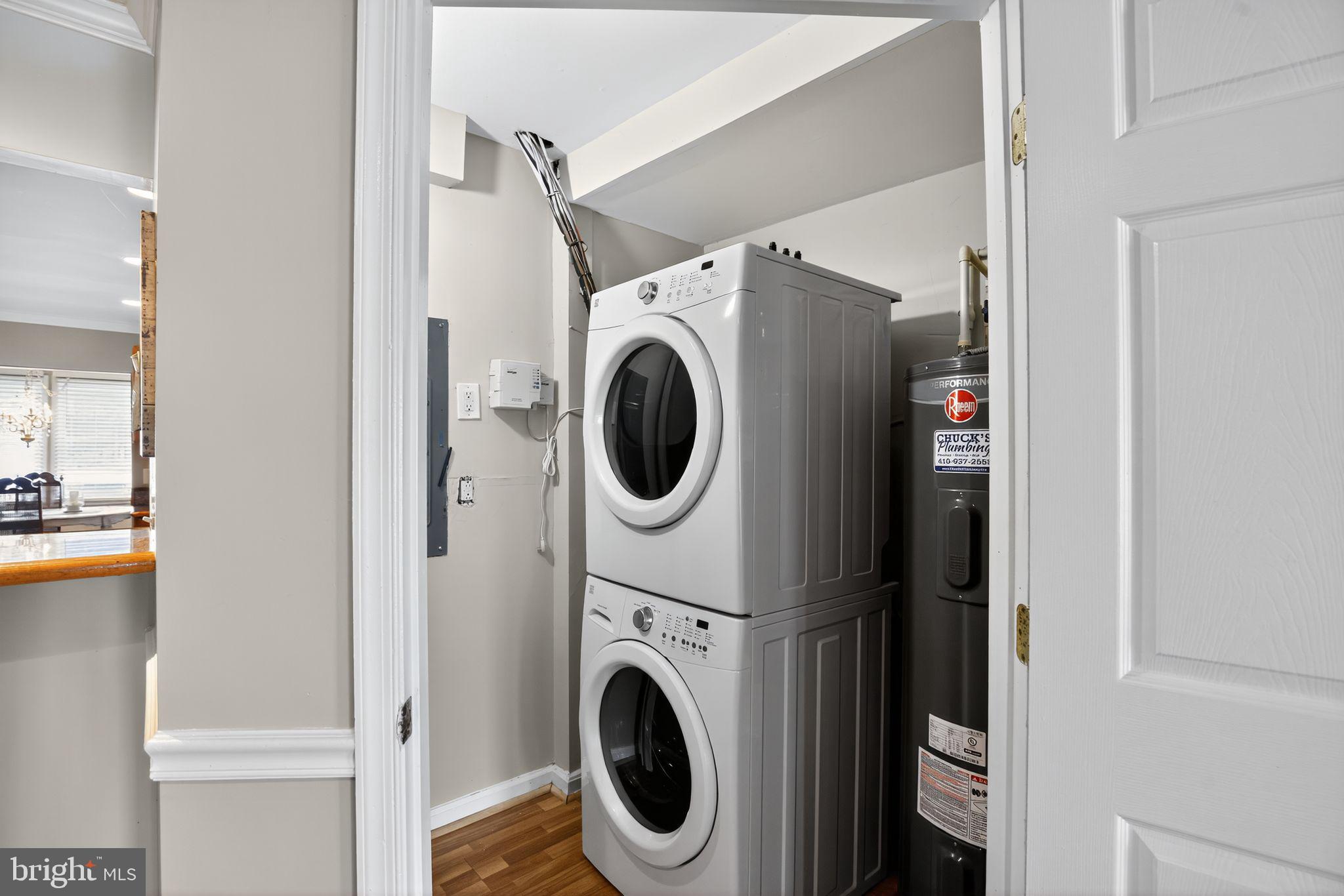 BOWLEYS QUARTERS - Residential