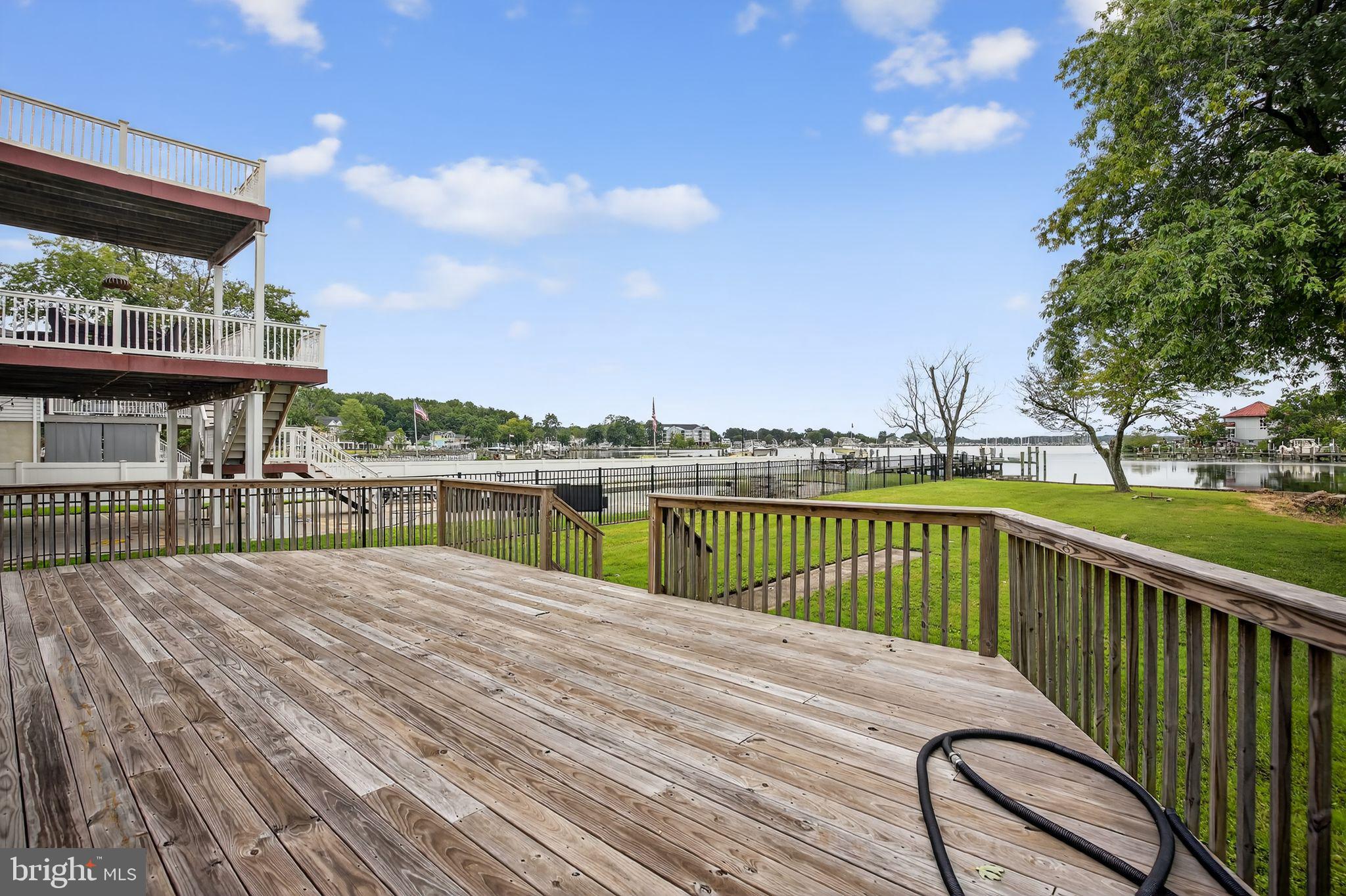 BOWLEYS QUARTERS - Residential