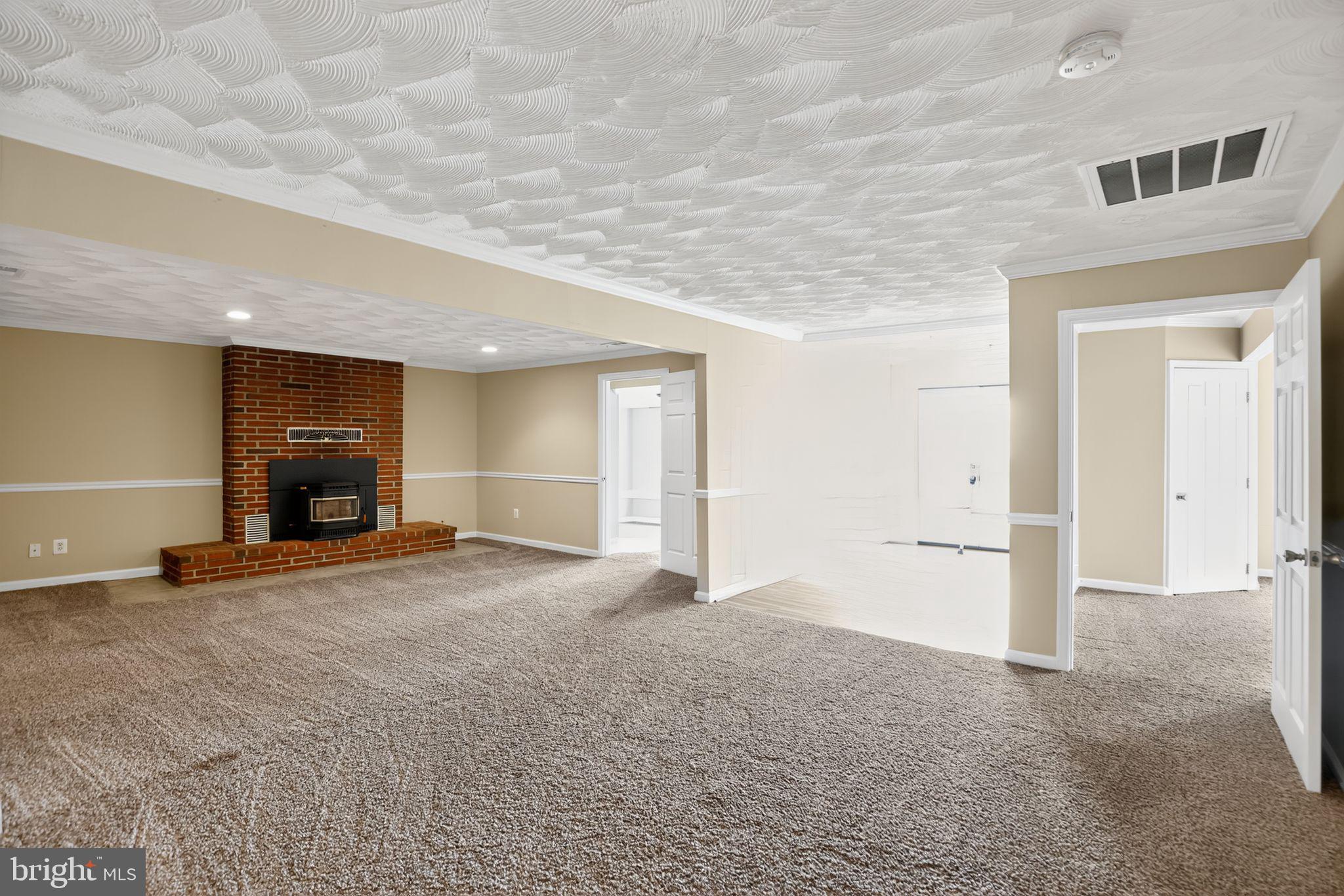 BOWLEYS QUARTERS - Residential