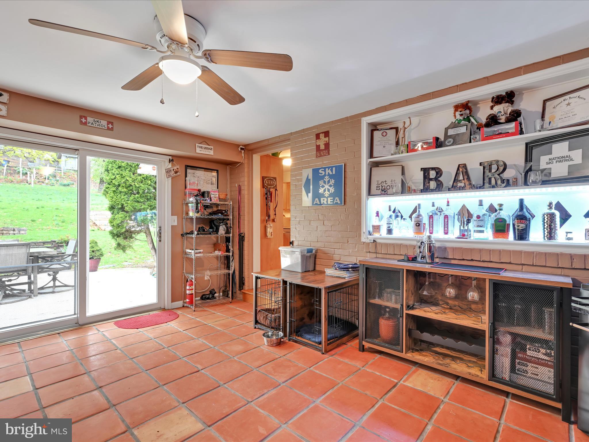 NOB HILL - Residential