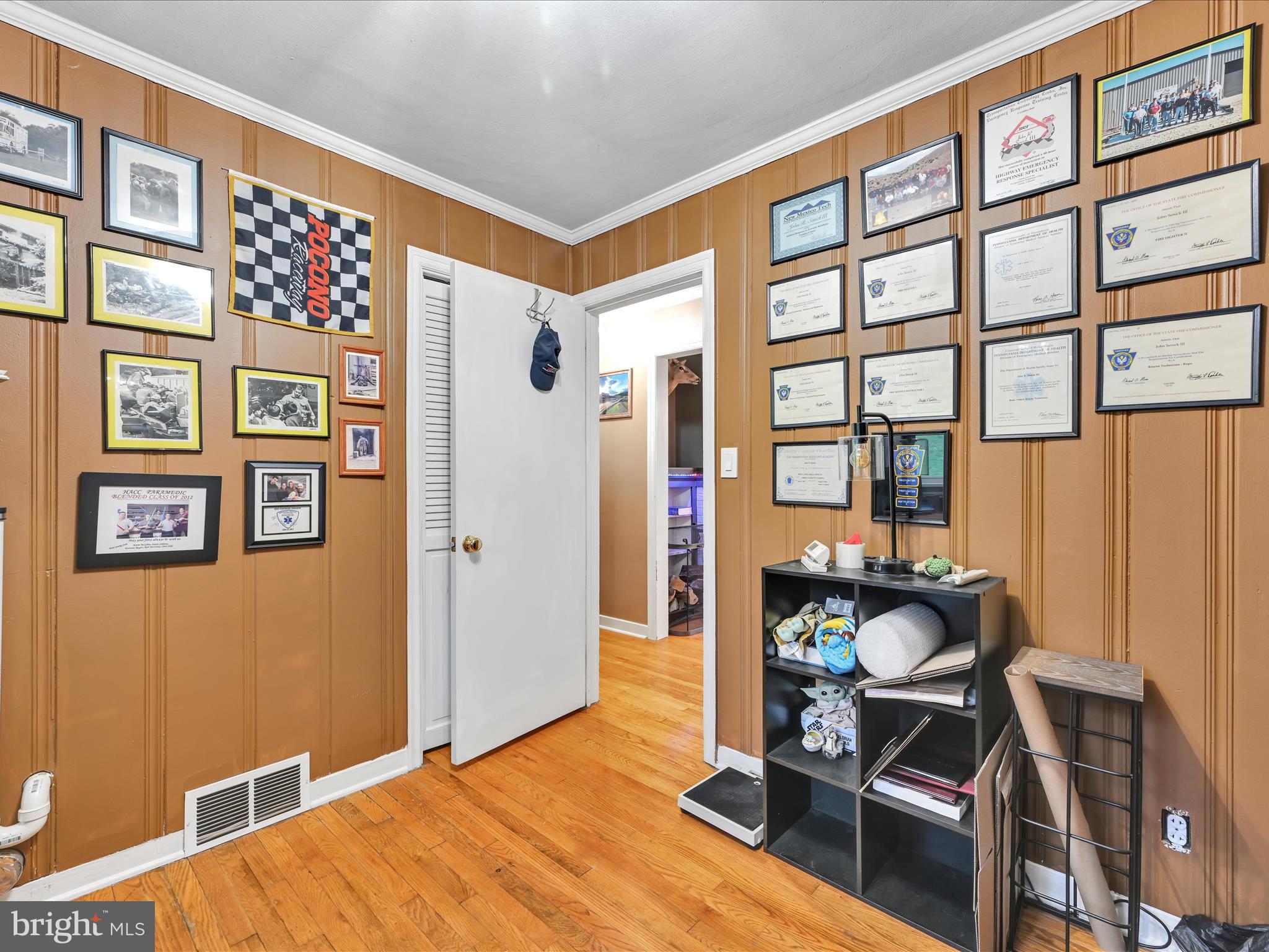 NOB HILL - Residential