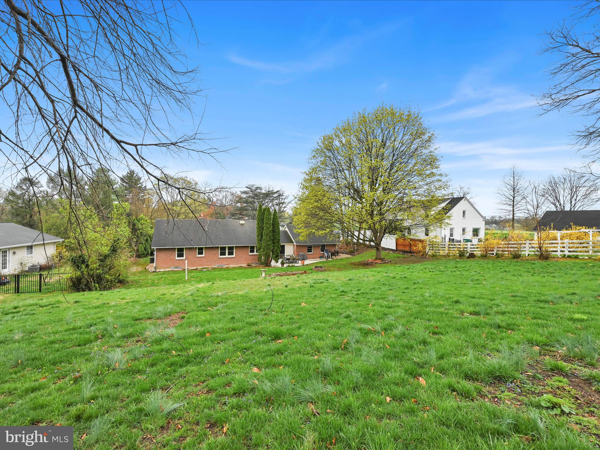 NOB HILL - Residential