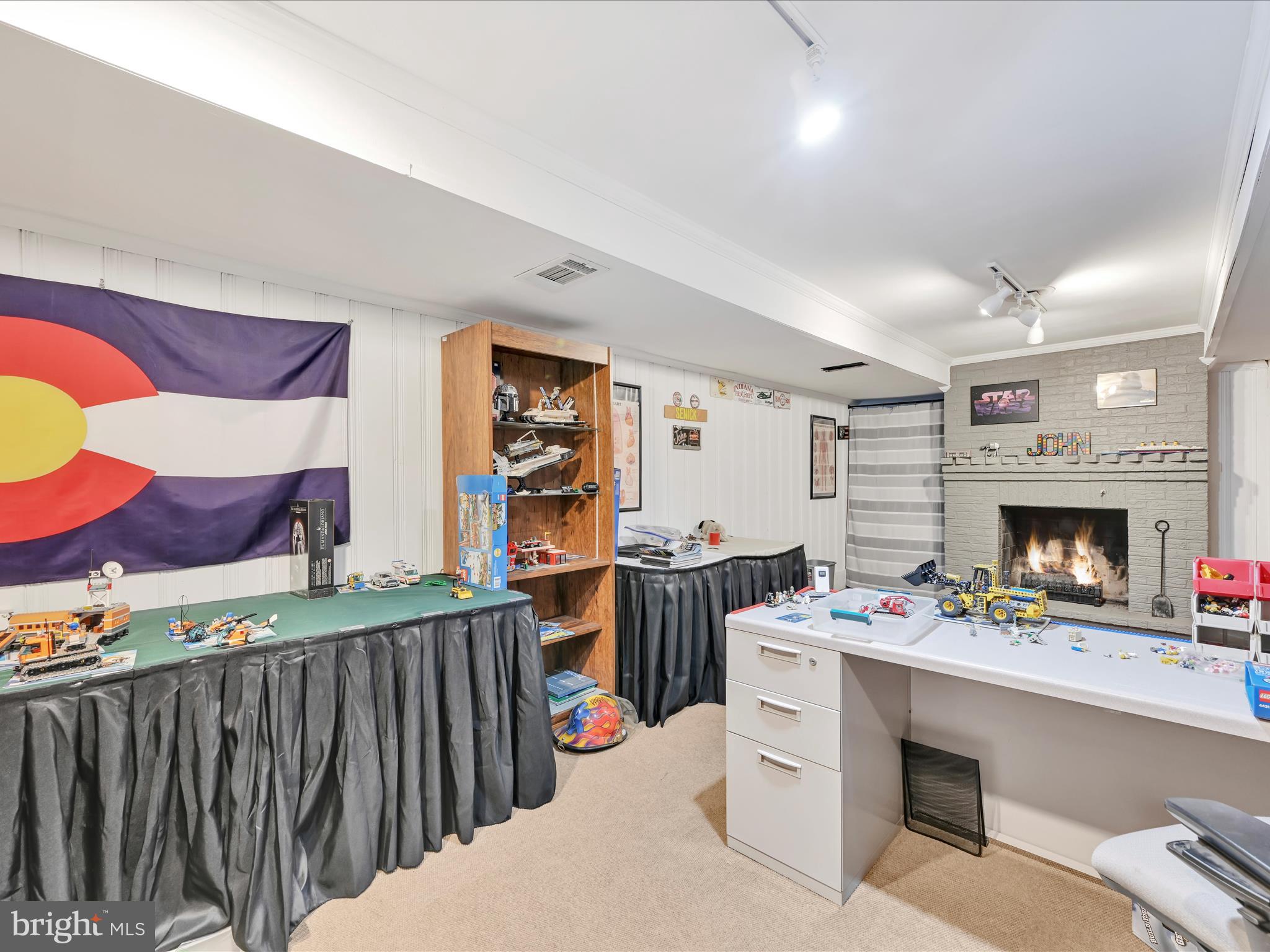 NOB HILL - Residential