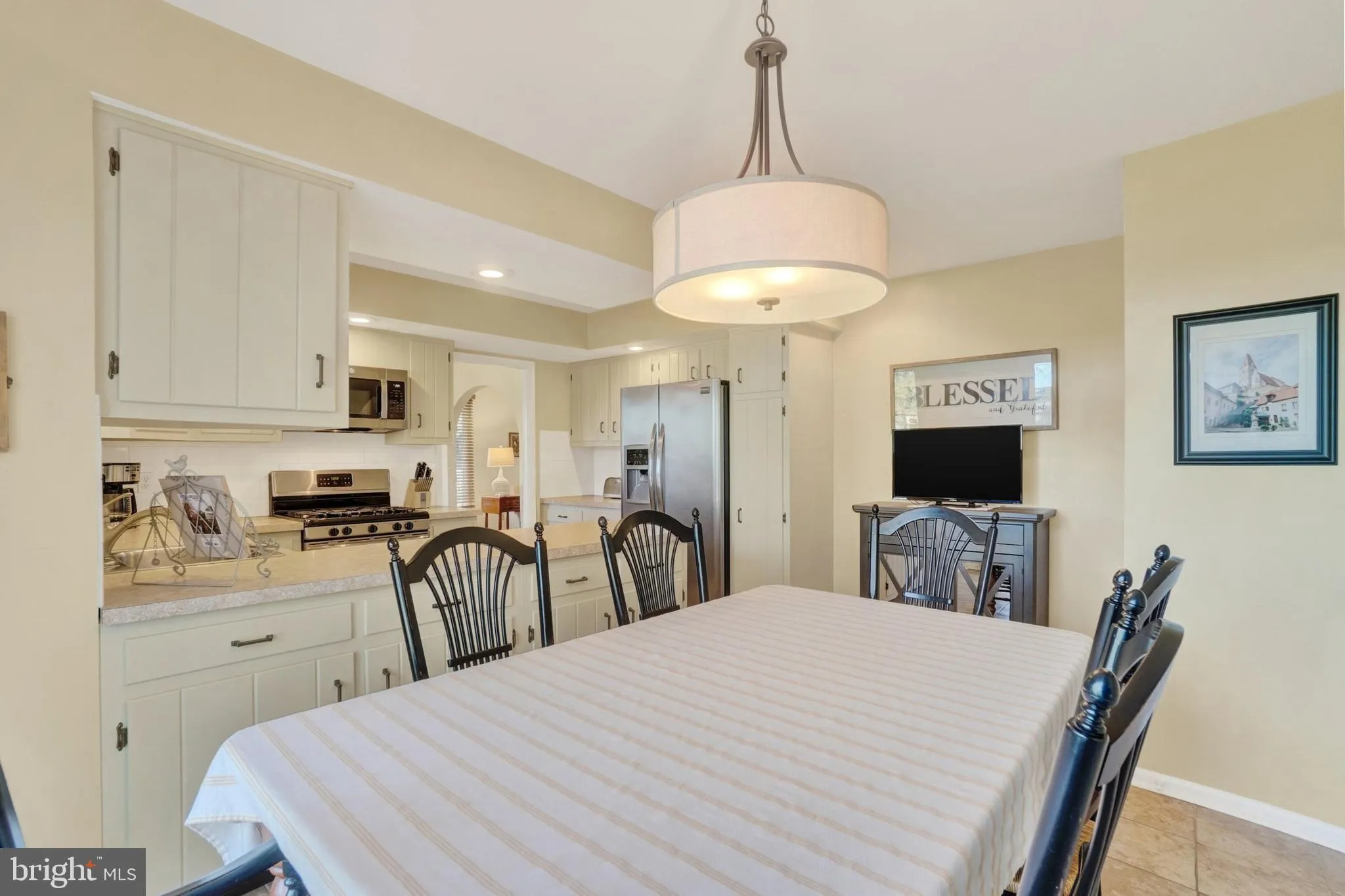 York, Pennsylvania 17402, United States, 4 Bedrooms Bedrooms, ,3 BathroomsBathrooms,Residential,Active,4208