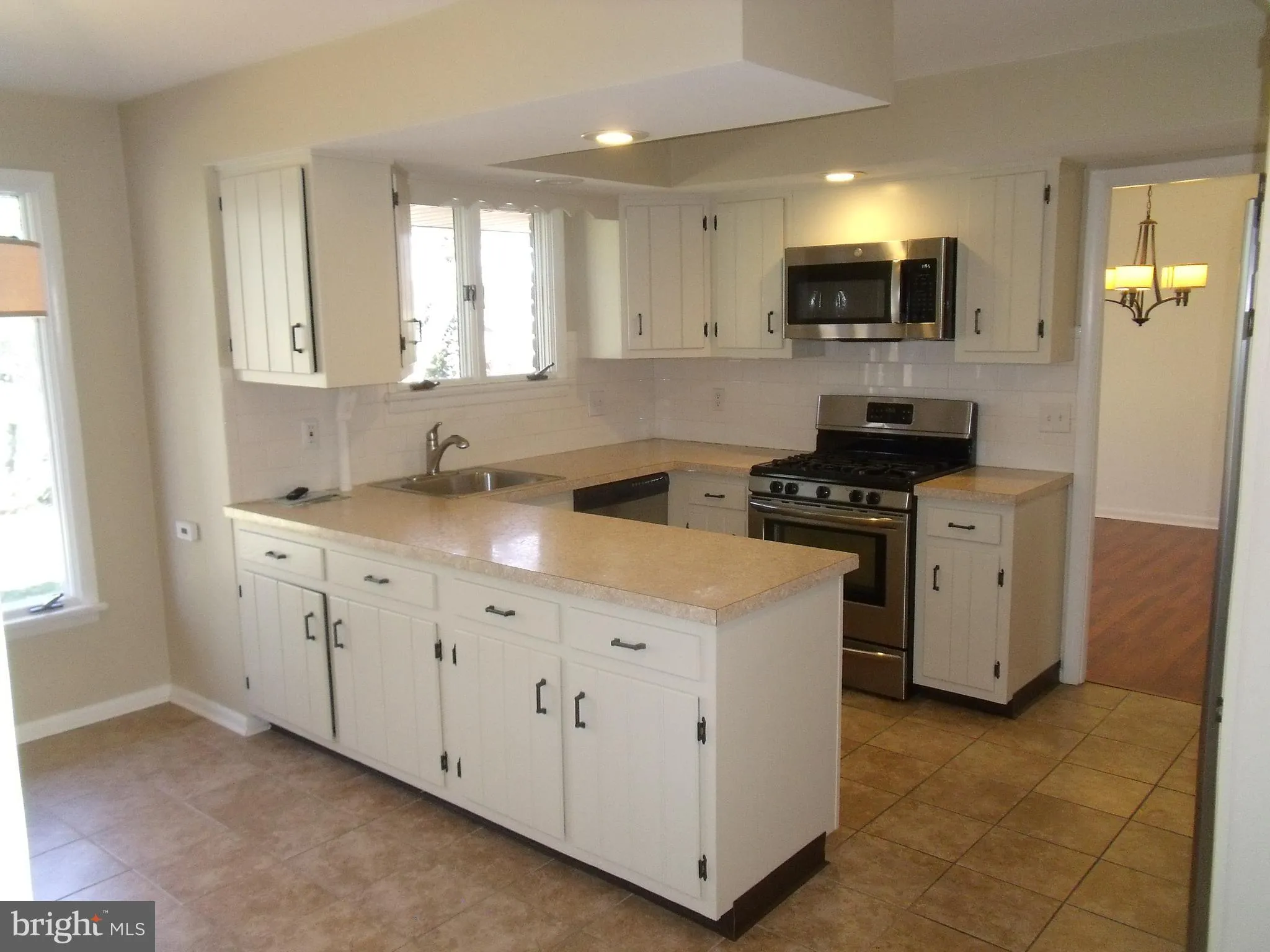 York, Pennsylvania 17402, United States, 4 Bedrooms Bedrooms, ,3 BathroomsBathrooms,Residential,Active,4208