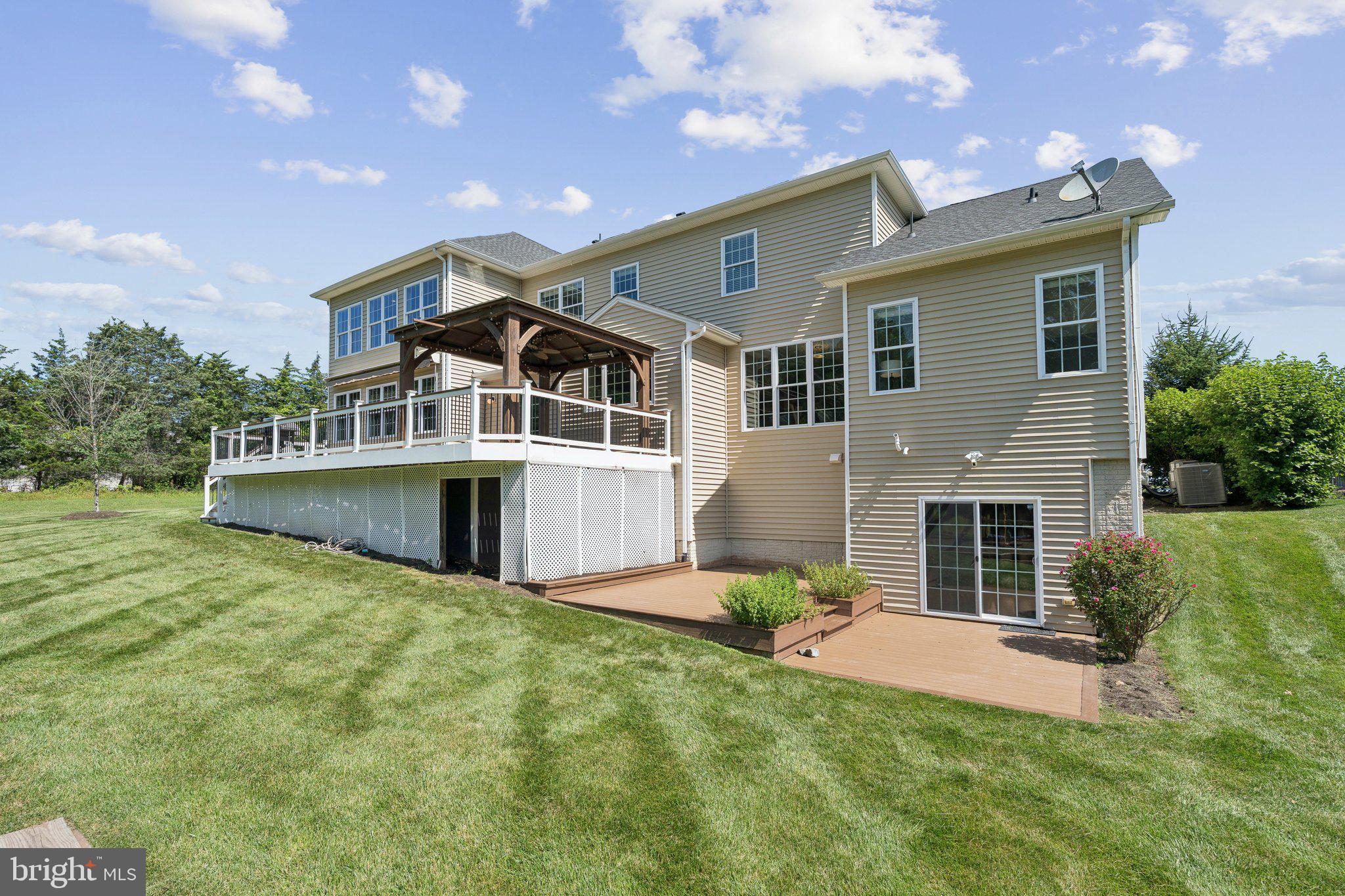 LENAH MILL - Residential