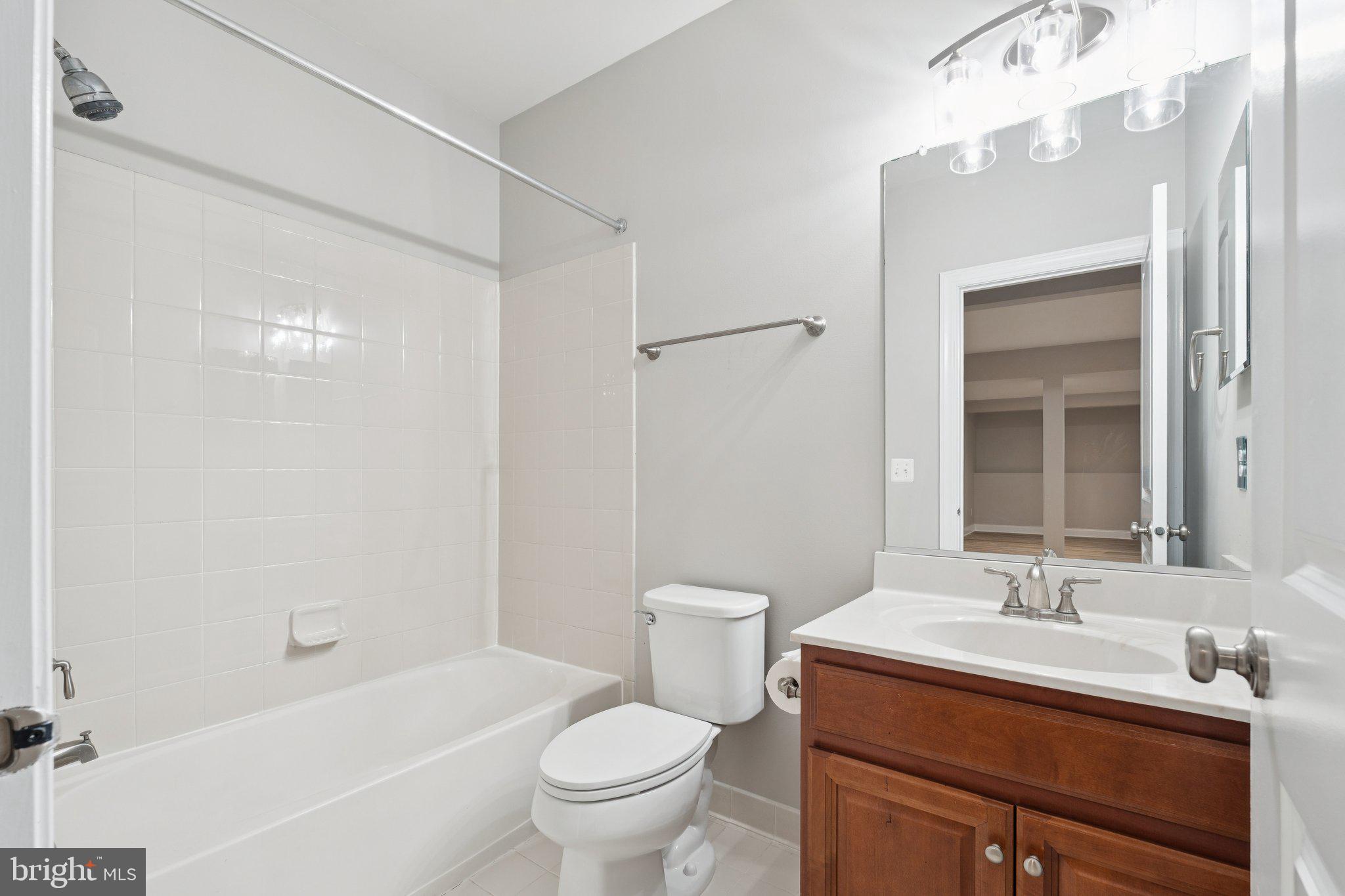 LENAH MILL - Residential