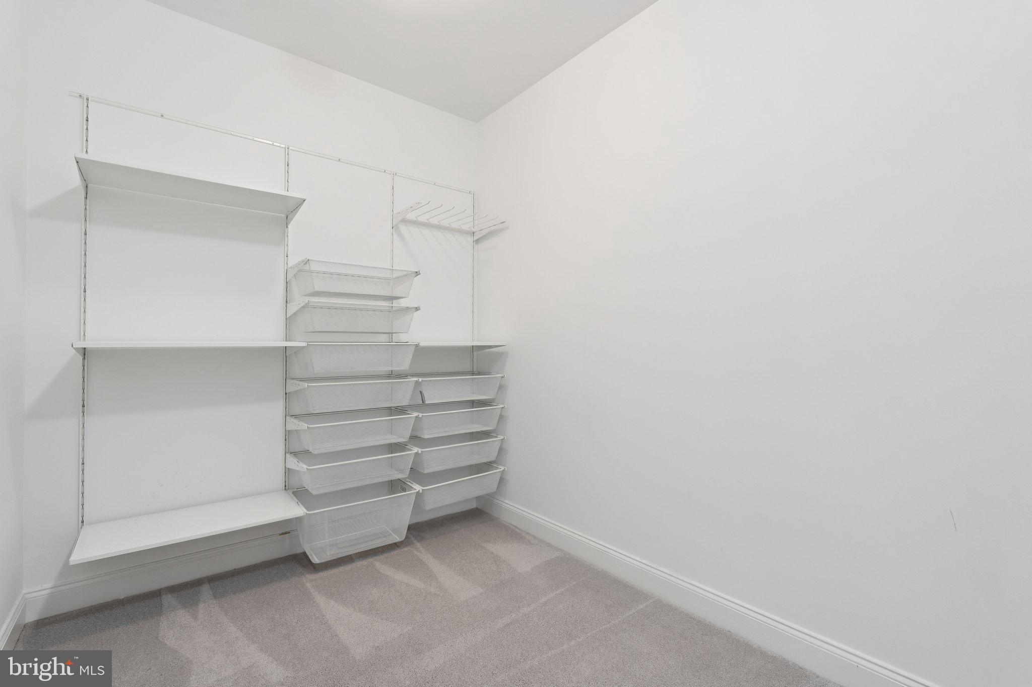 LENAH MILL - Residential