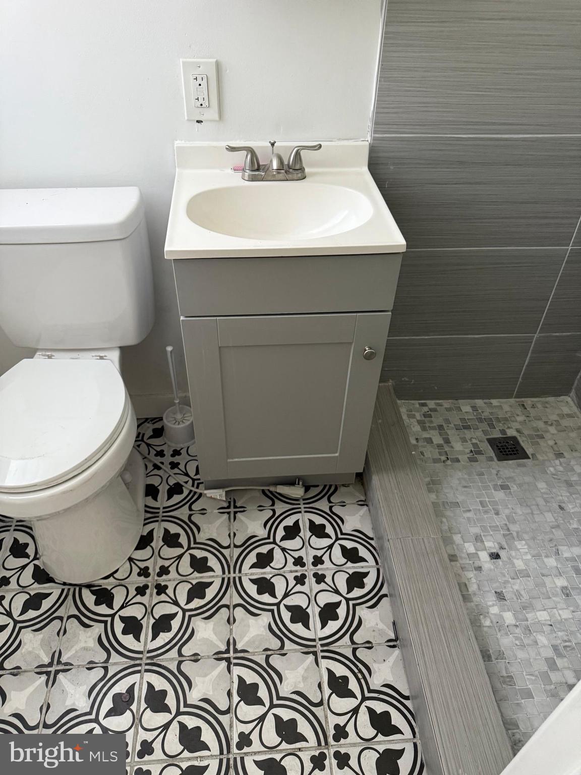 TEMPLE UNIVERSITY - Residential